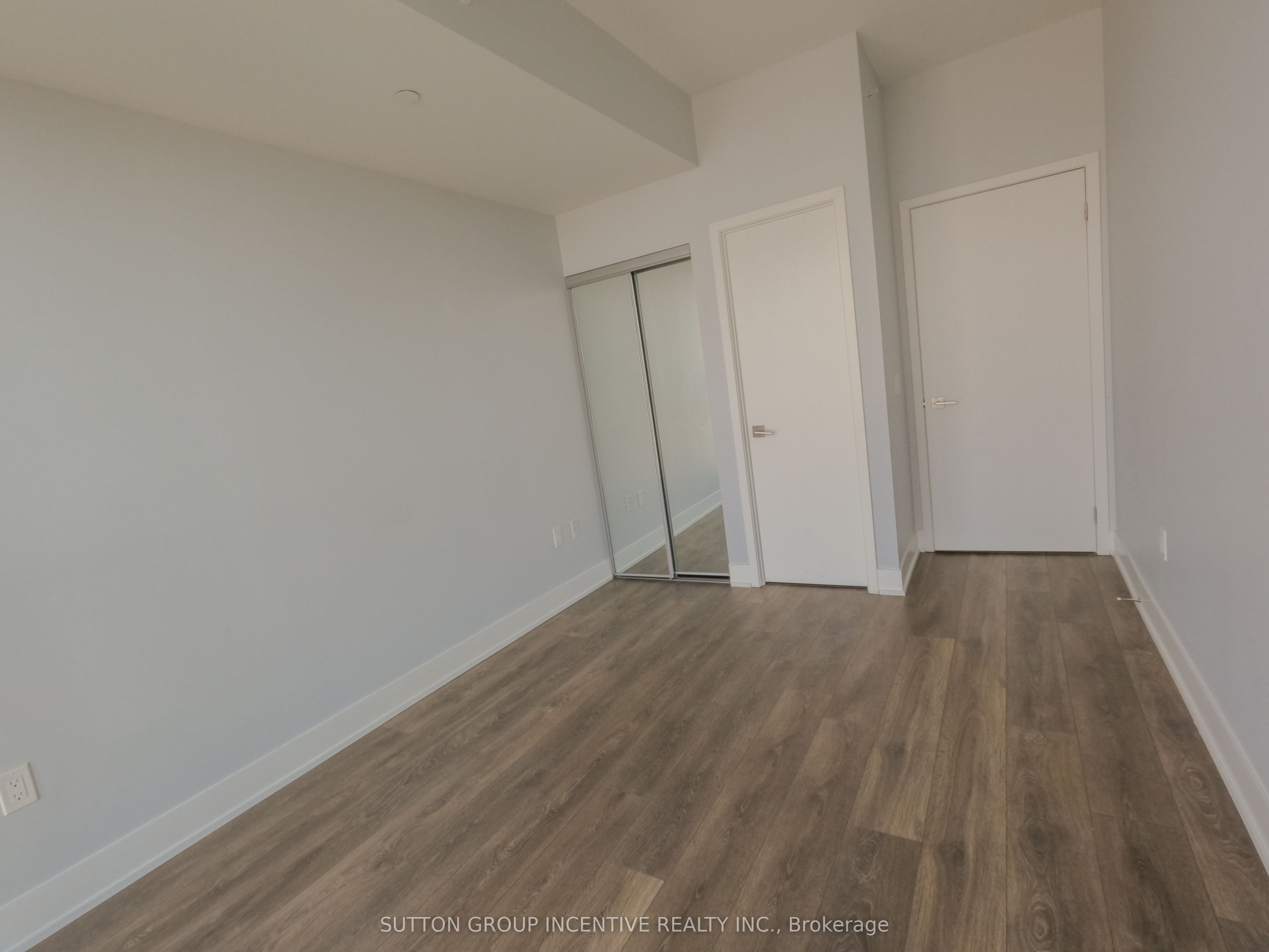 #1407 - 2908 Highway 7 Property Photo 15