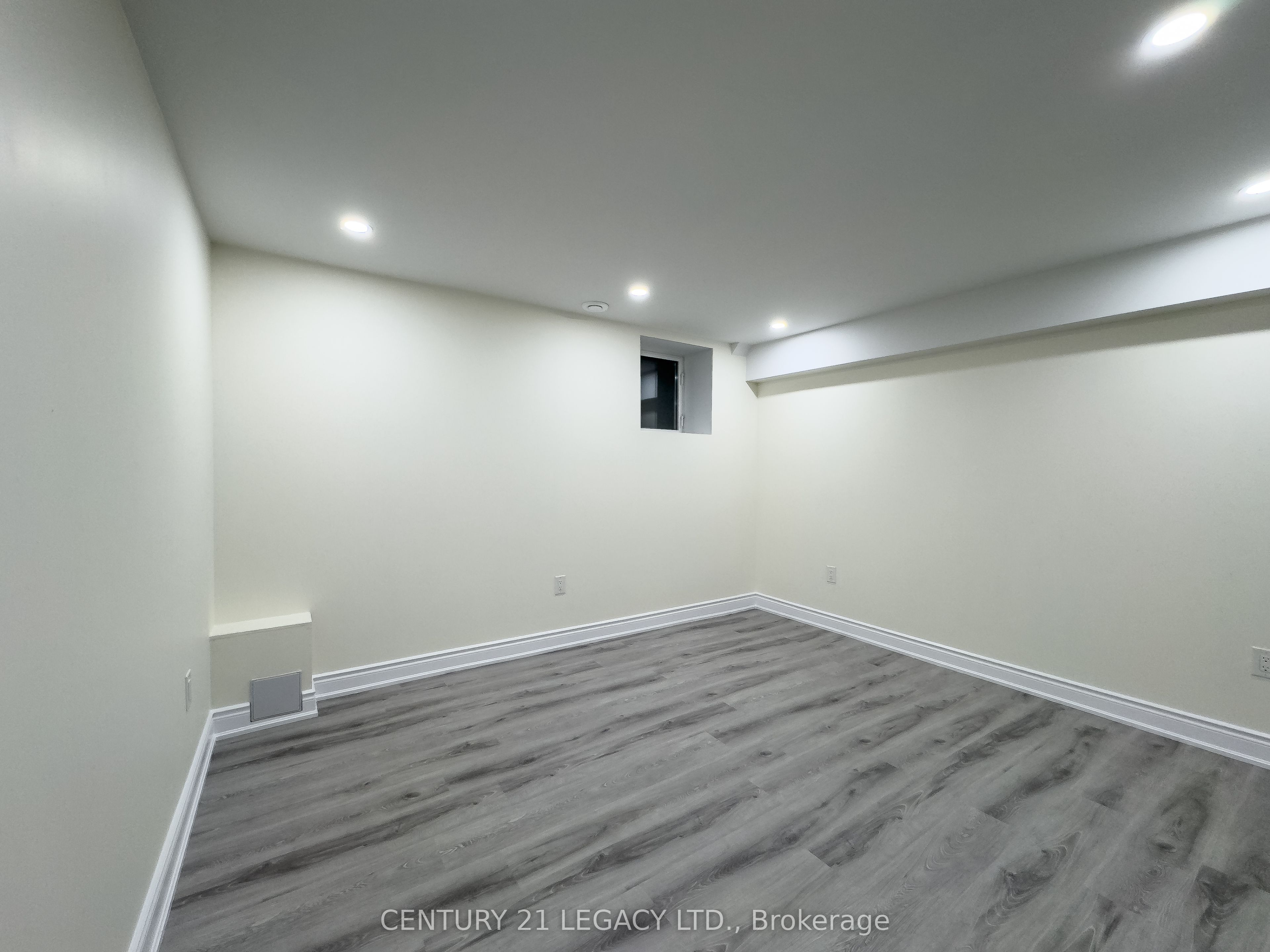 #bsmt - 189 Cranbrook Crescent Property Photo 13