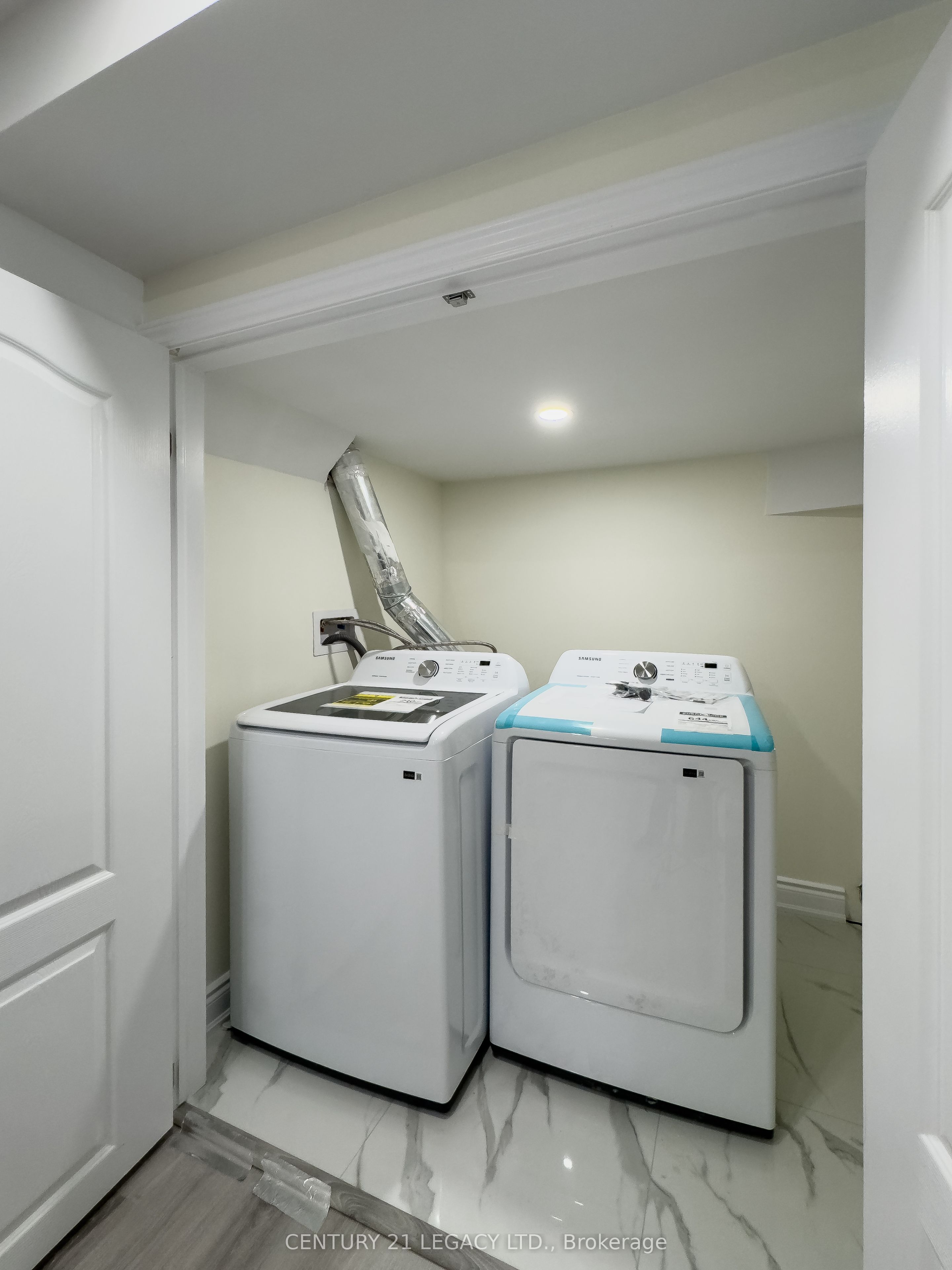 #bsmt - 189 Cranbrook Crescent Property Photo 17