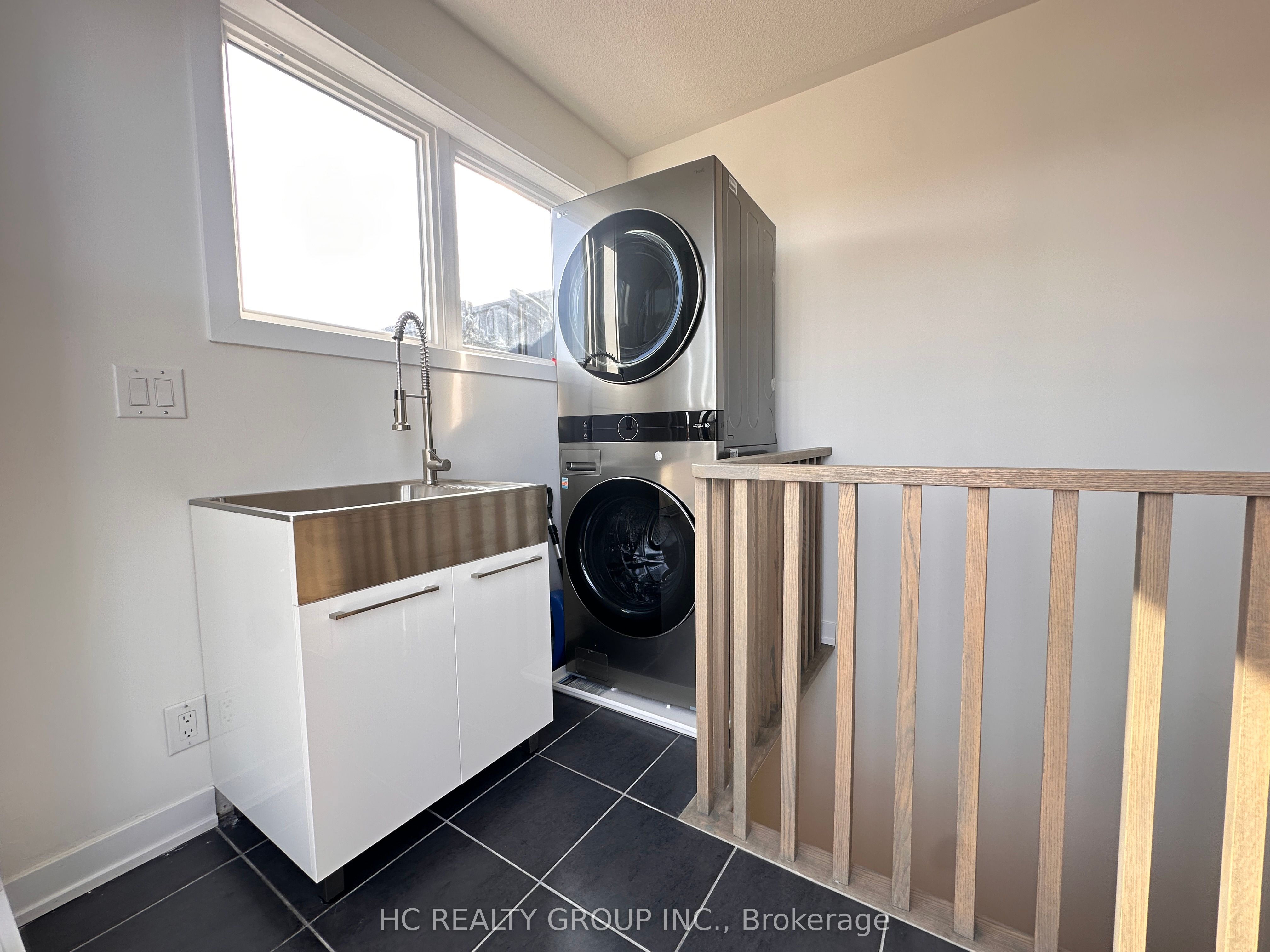 9714 Kennedy Road Property Photo 18