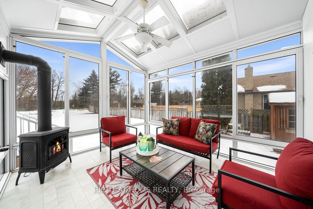 88 Oriole Drive Property Photo 14