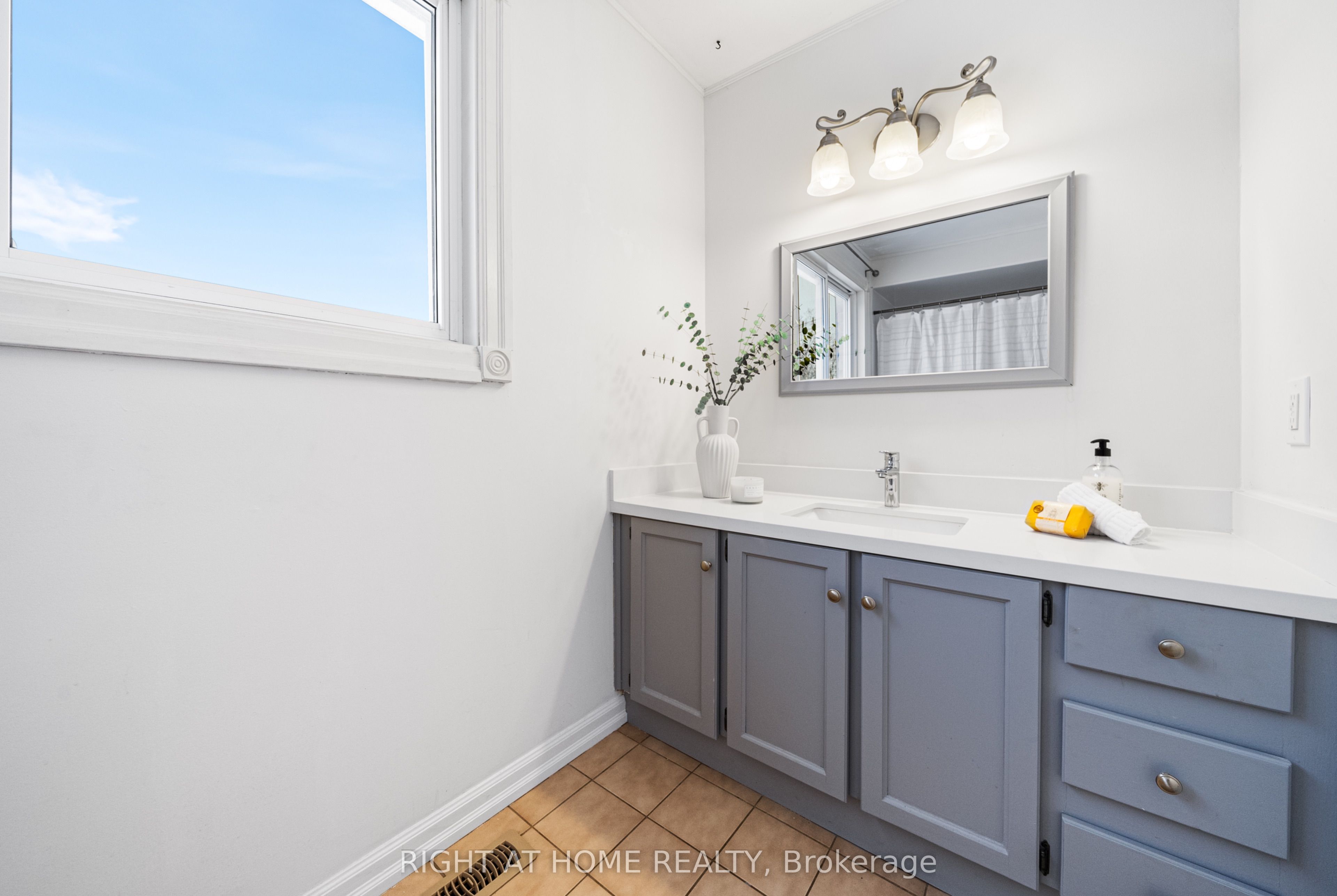 88 Oriole Drive Property Photo 32