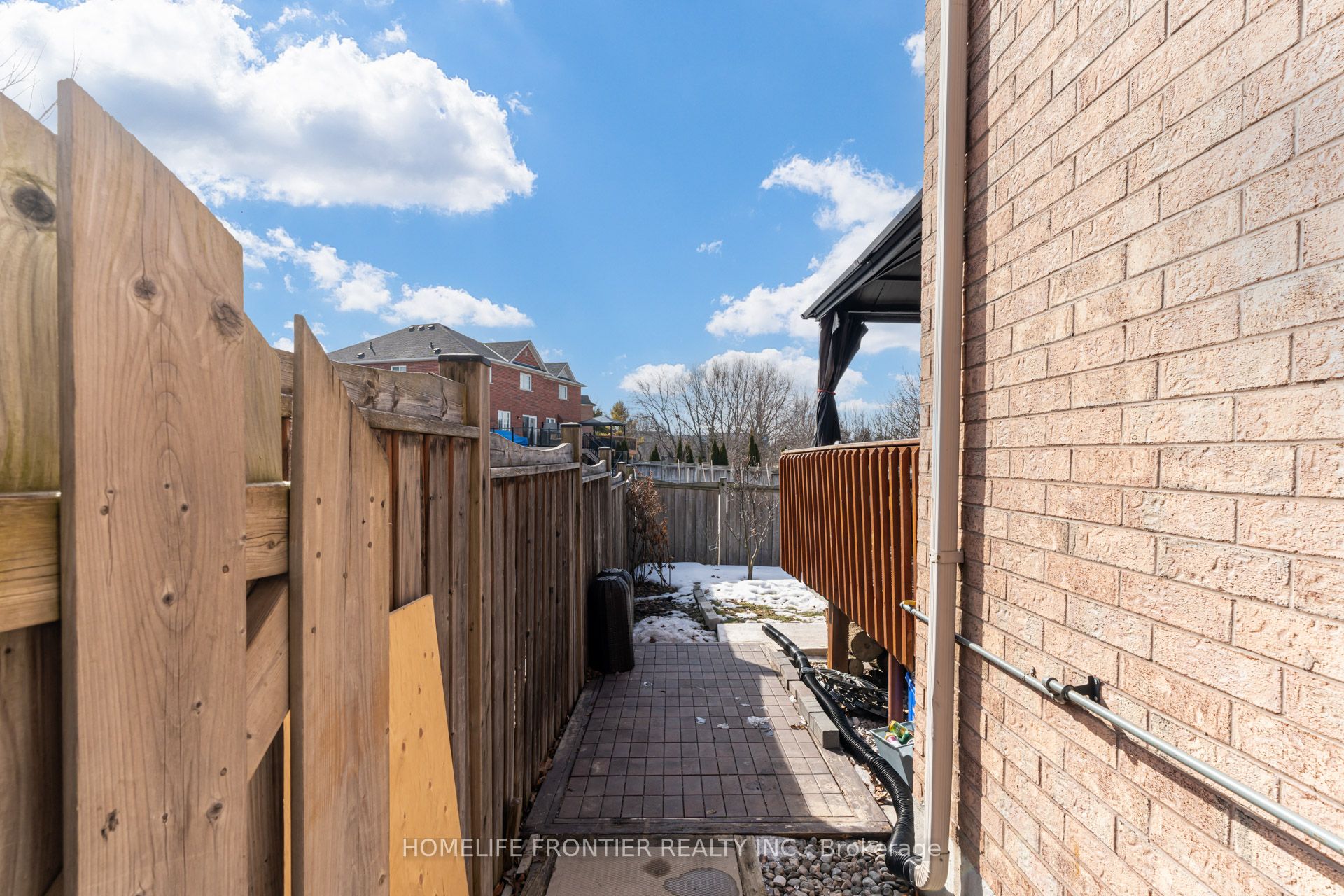 70 Starr Crescent Property Photo 36