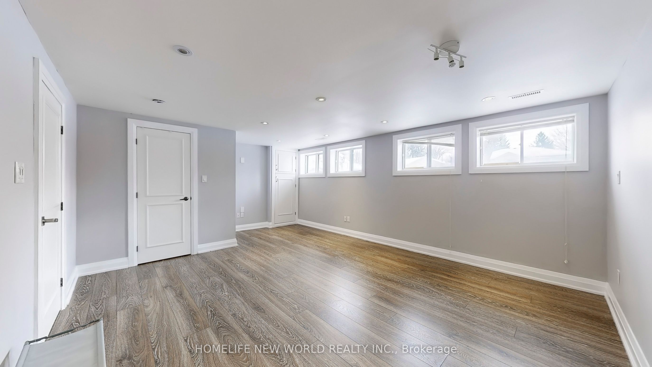 39 Cartier Crescent Property Photo 21