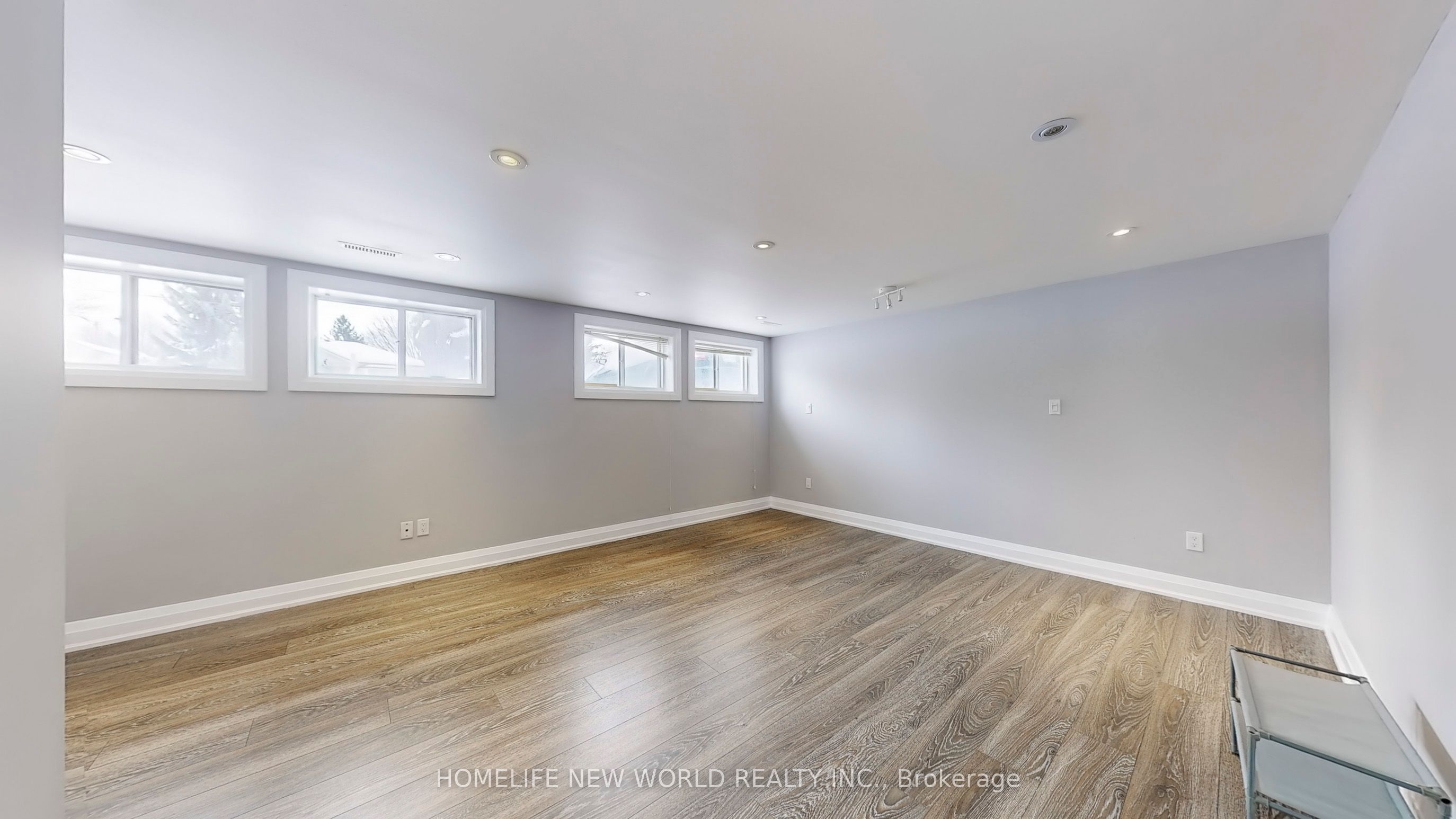 39 Cartier Crescent Property Photo 22