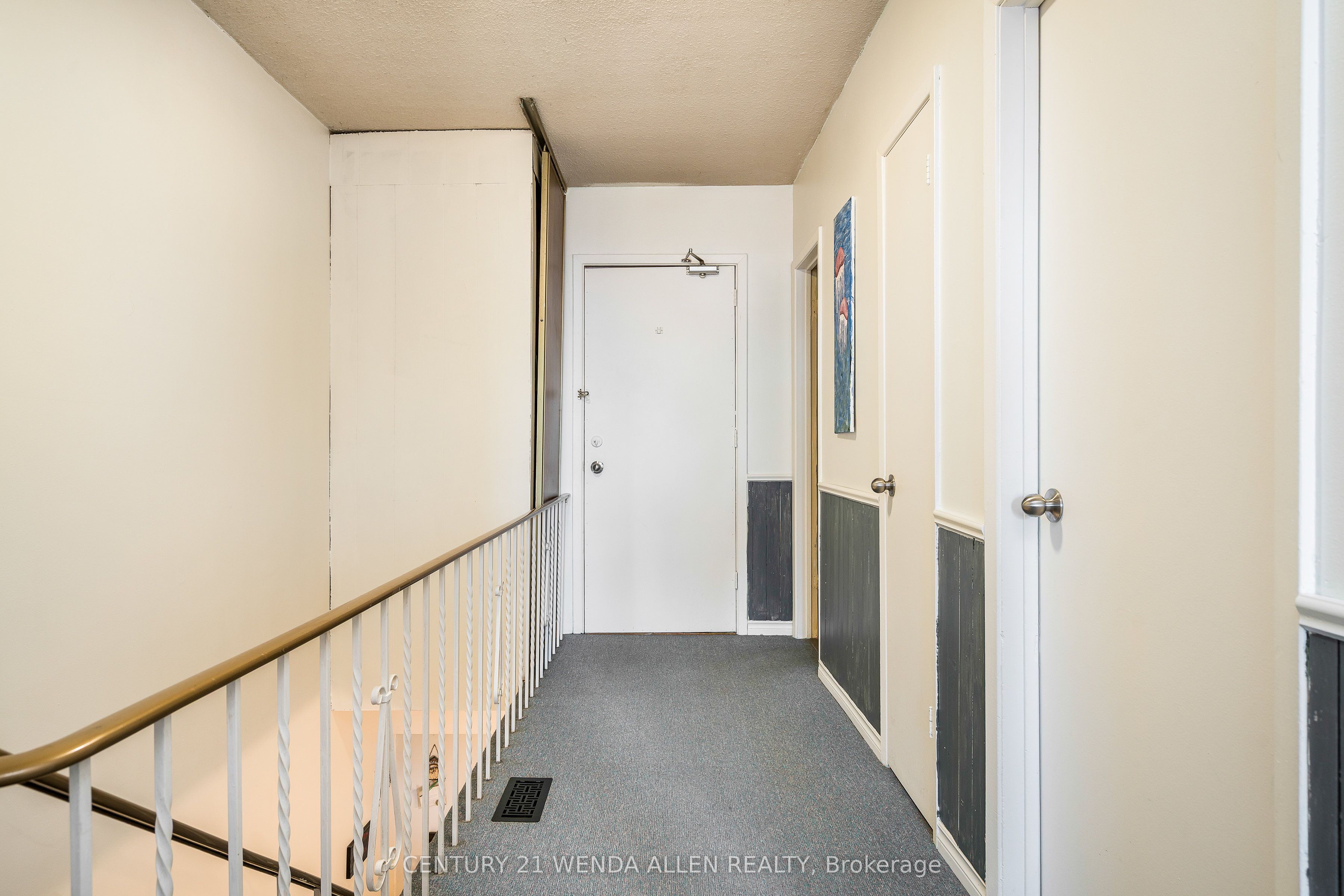 70 Victoria Street Property Photo 16