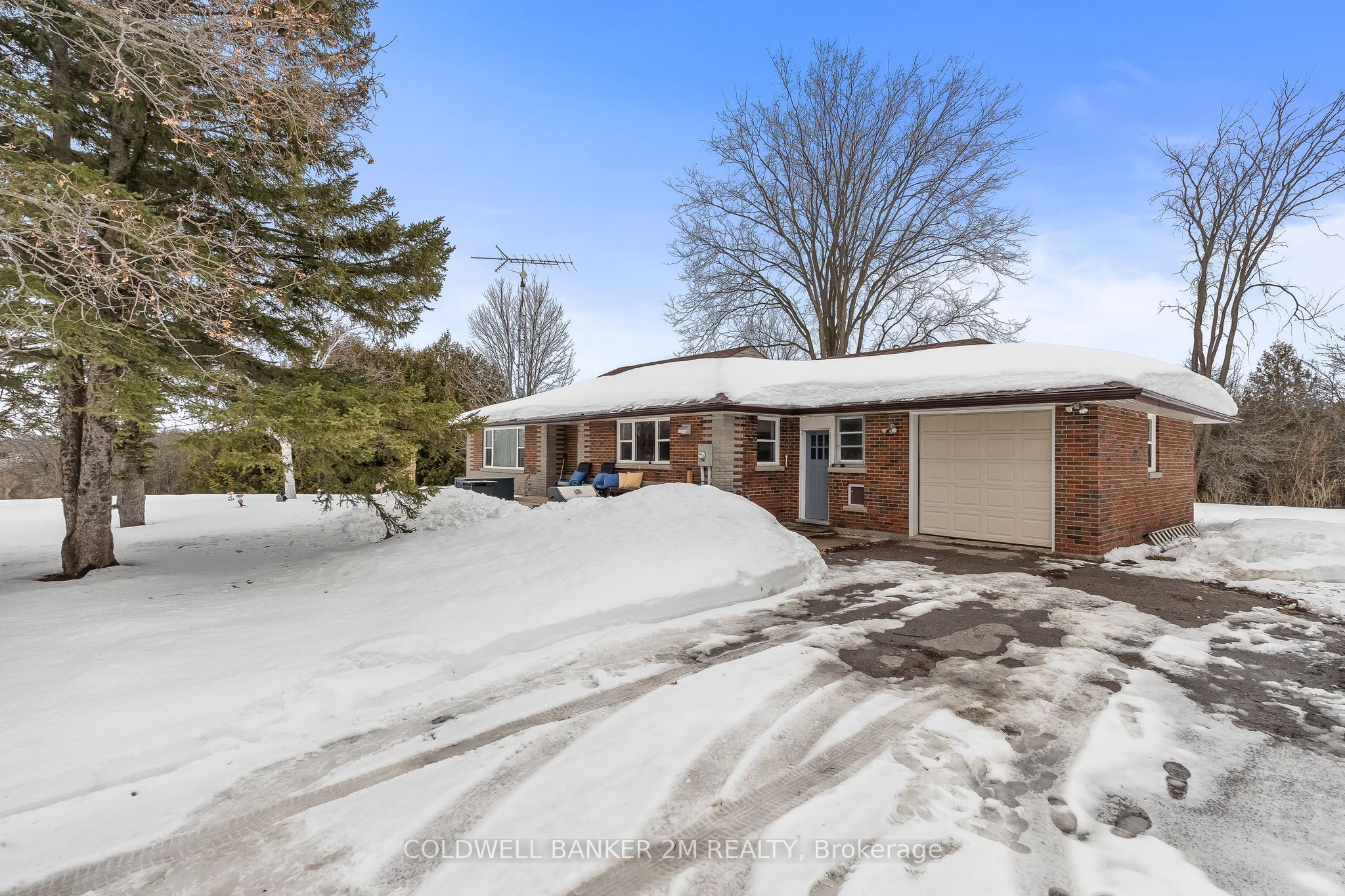 1275 Regional Road 12 Property Photo