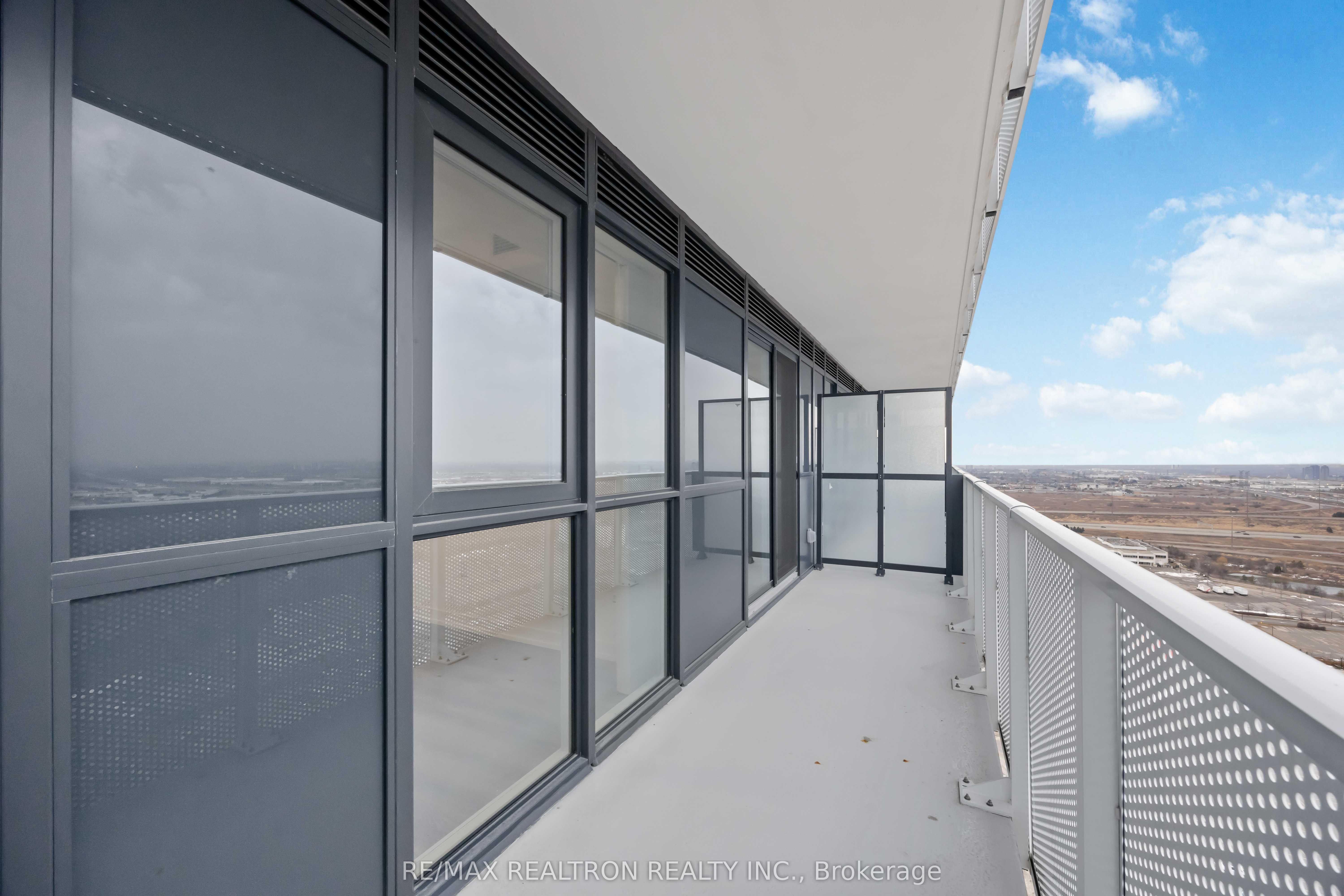 #3010 - 195 Commerce Street Property Photo 24