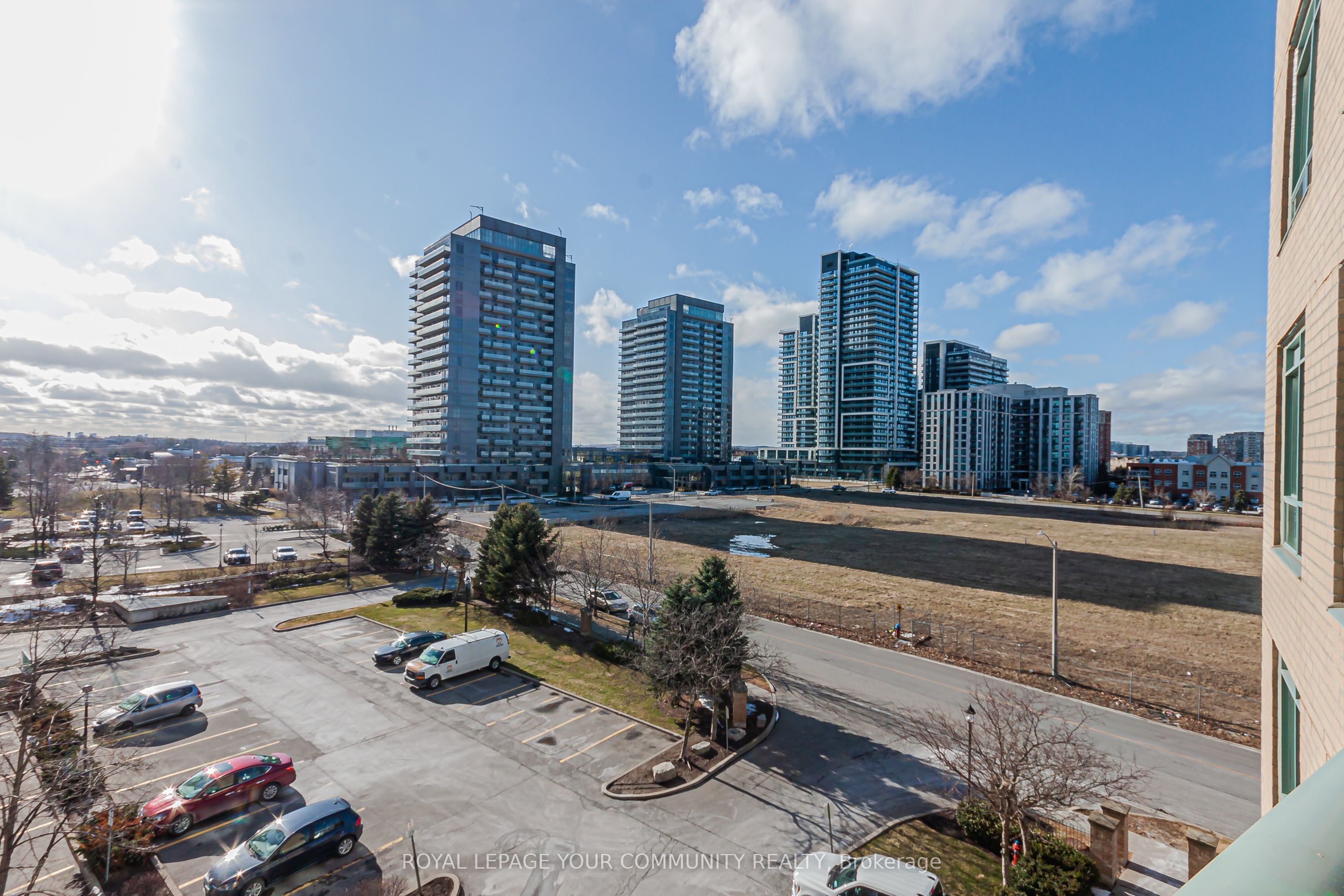 #502 - 11 Oneida Crescent Property Photo 13