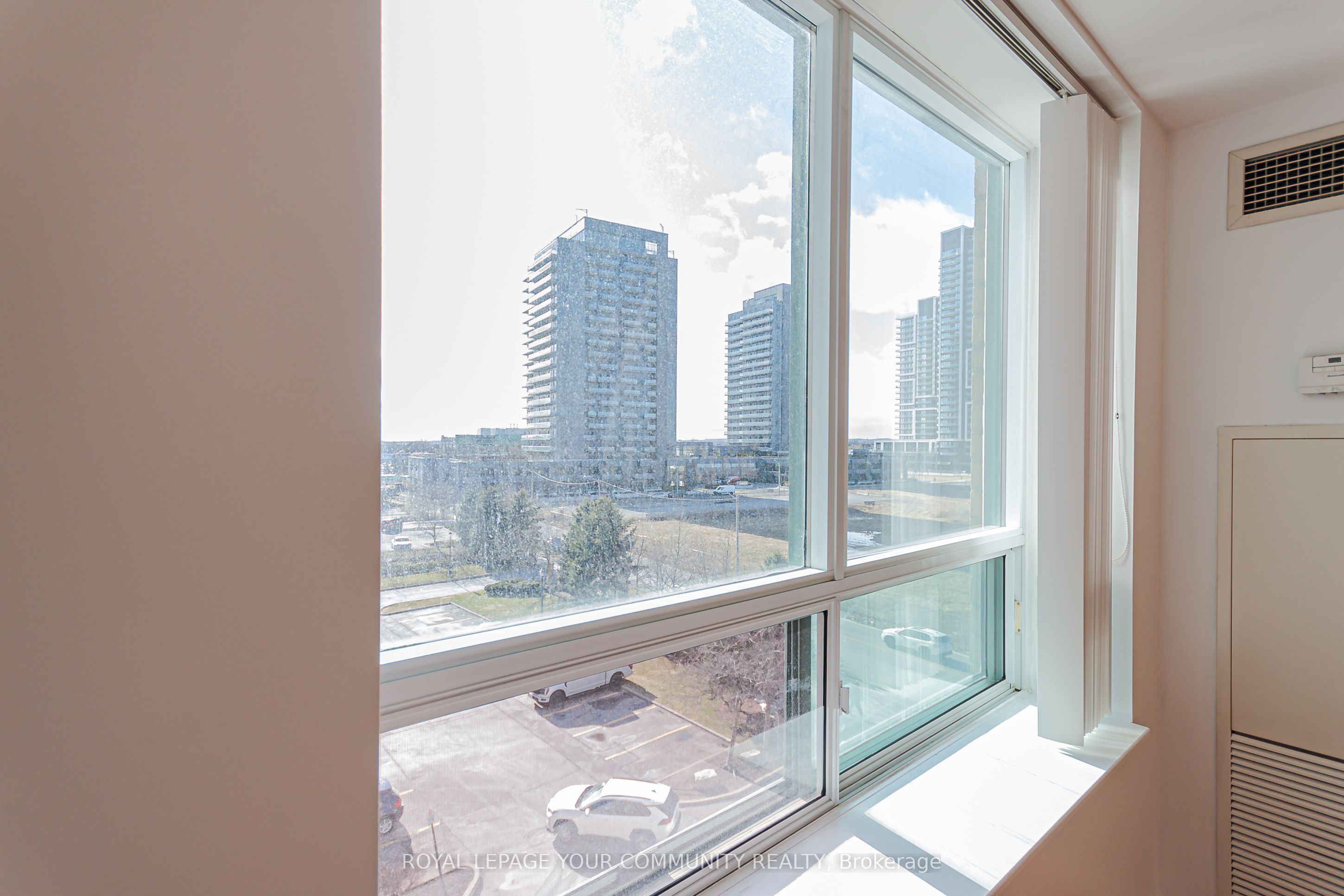 #502 - 11 Oneida Crescent Property Photo 15