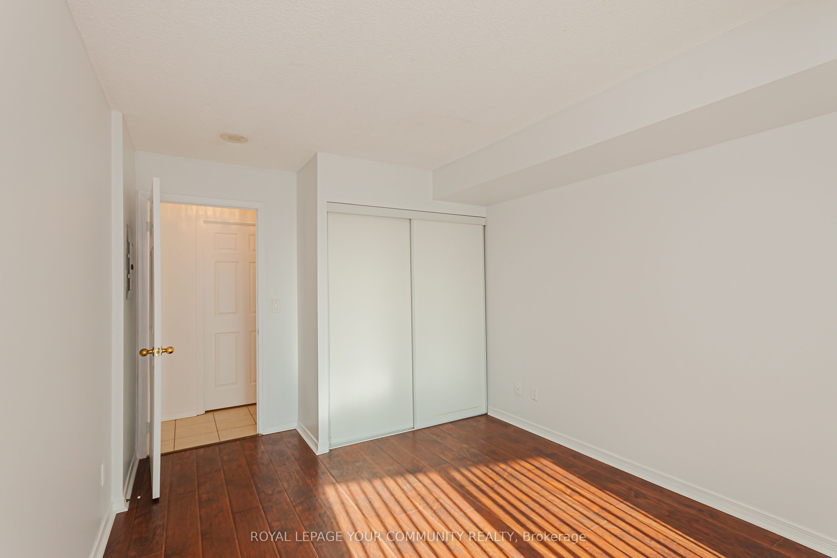 #502 - 11 Oneida Crescent Property Photo 19
