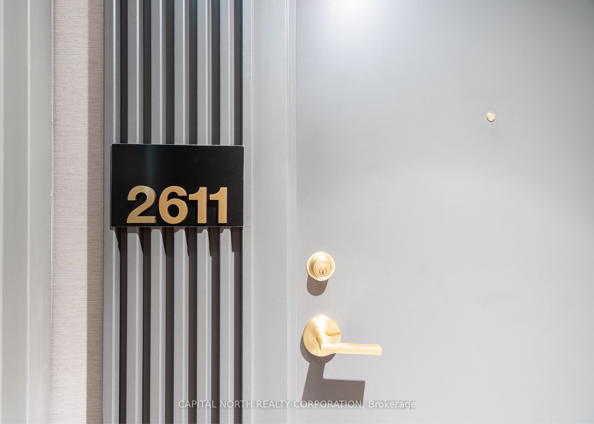 #2611 - 950 Portage Parkway Property Photo 4