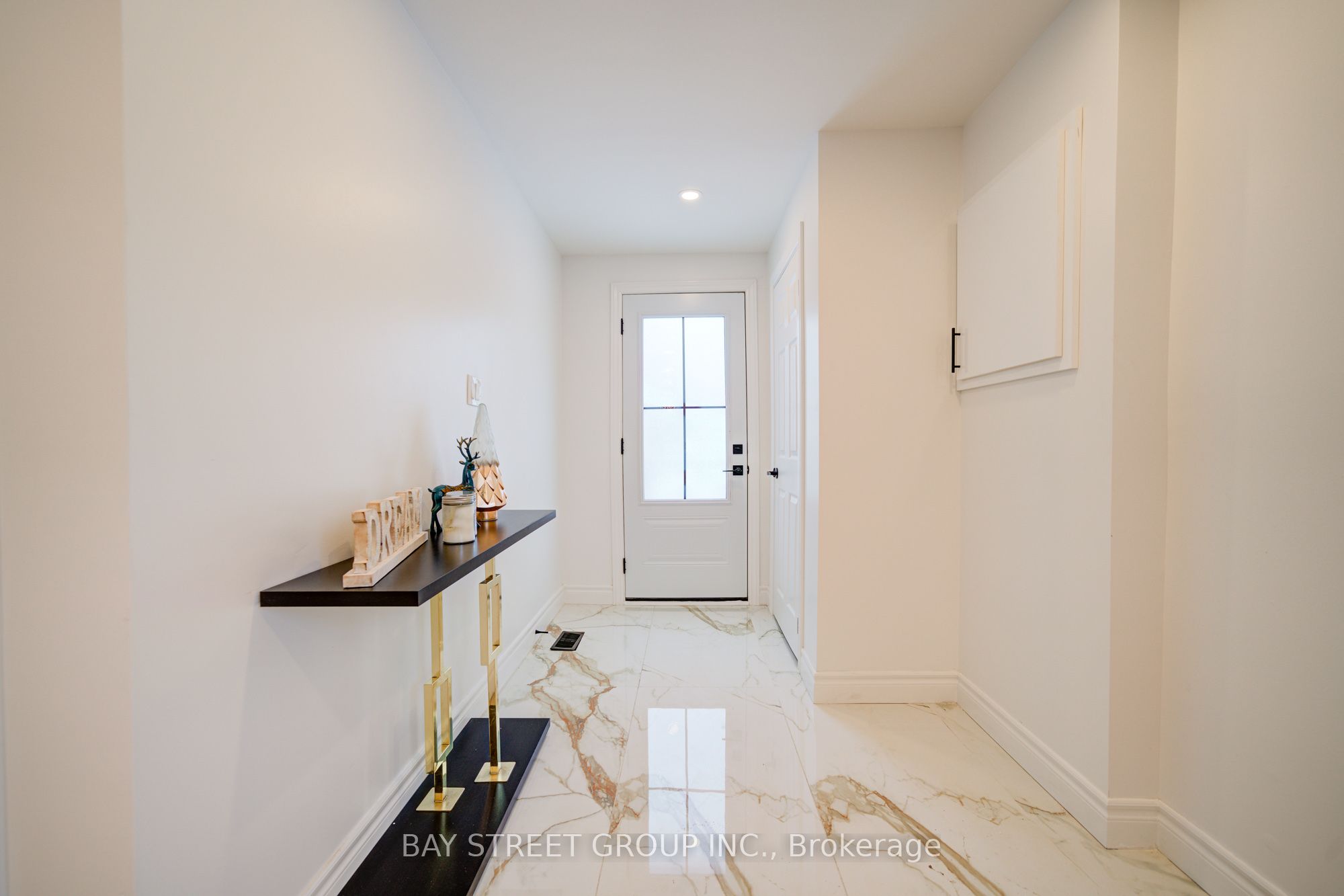 391 Lake Drive Property Photo