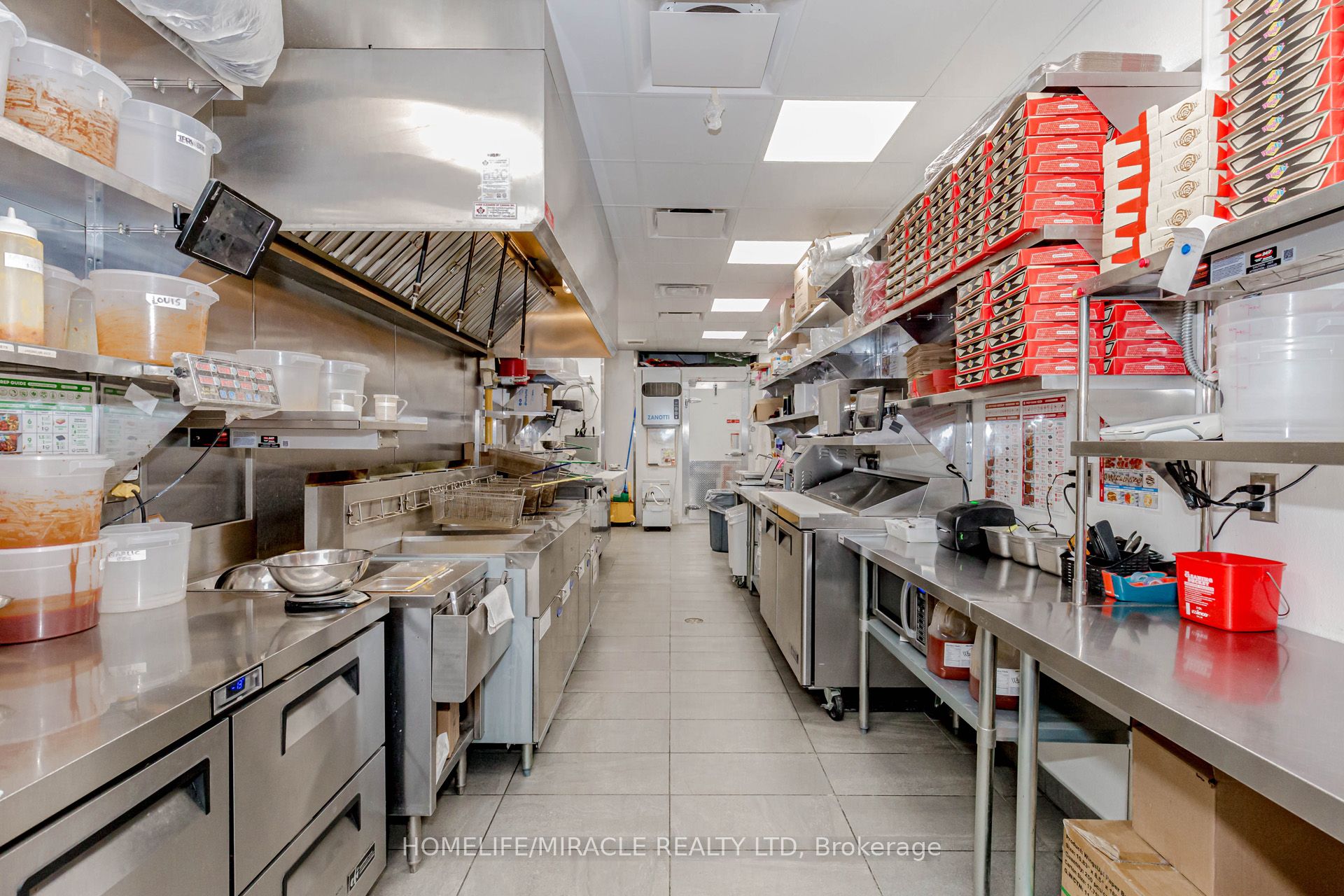 #5 - 411 Manhattan Drive Property Photo 23