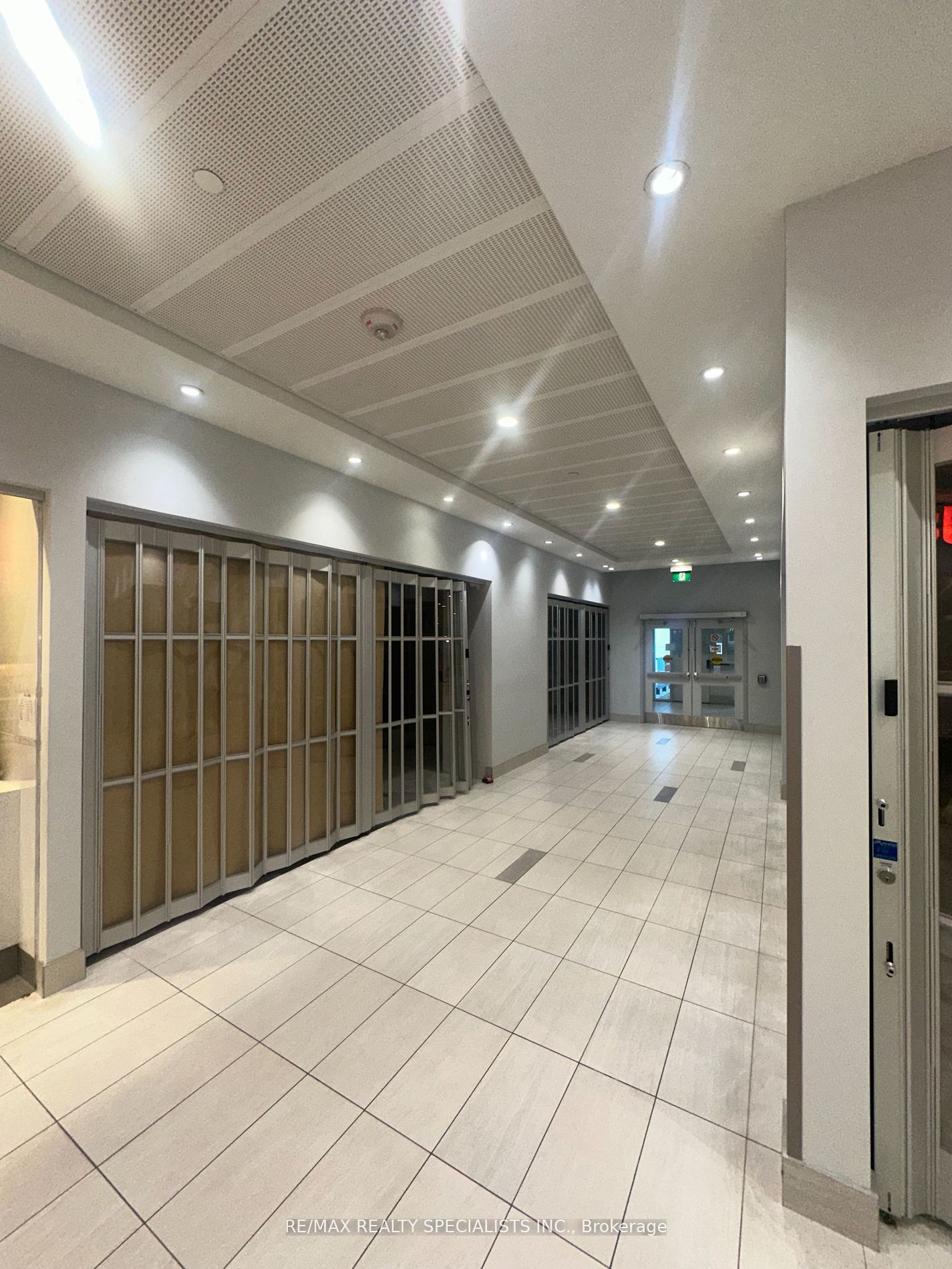 #247 - 7777 Weston Road Property Photo 4