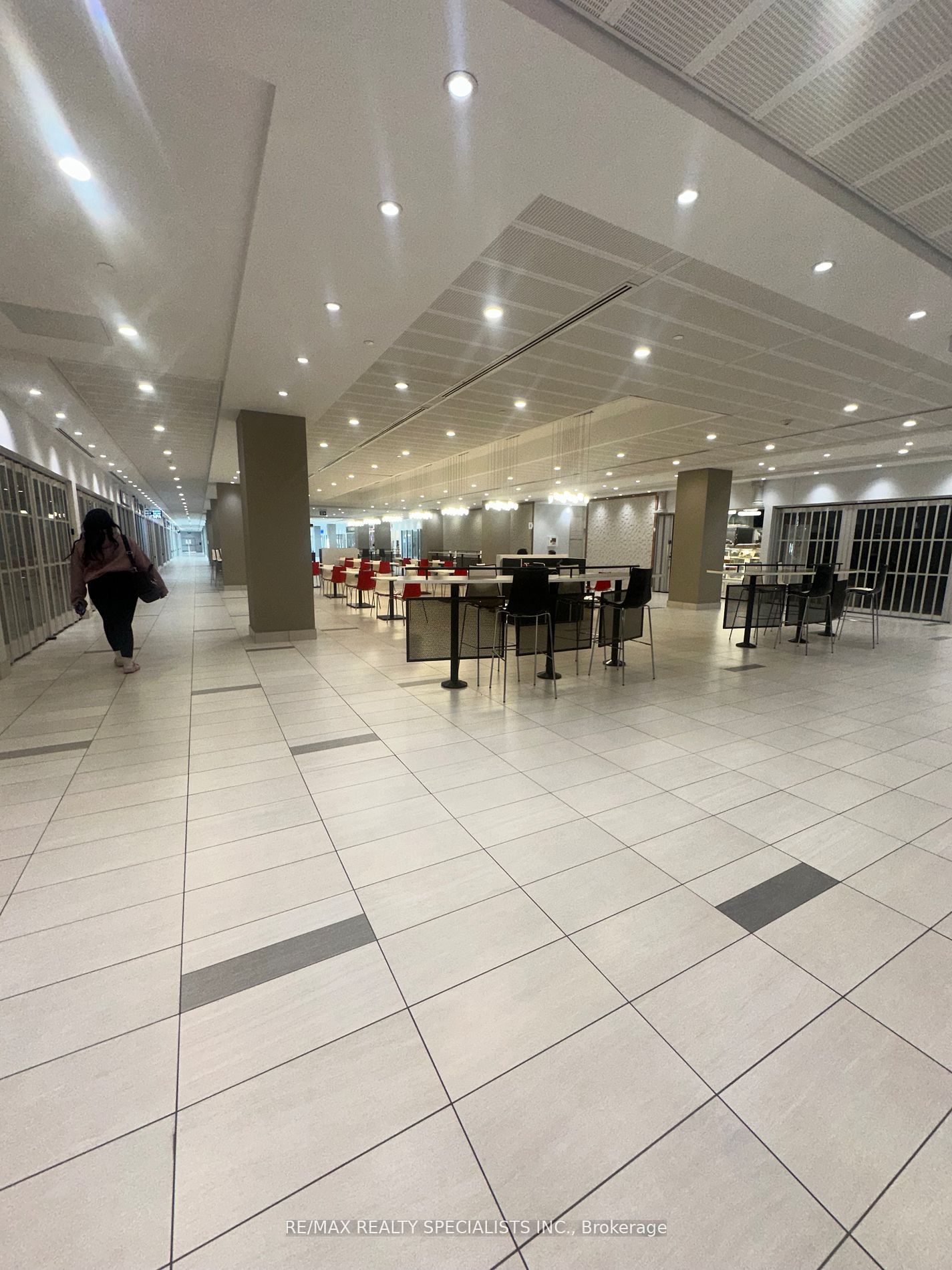 #247 - 7777 Weston Road Property Photo 6