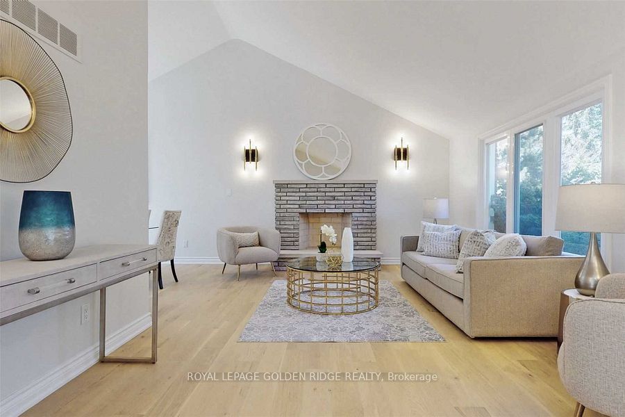 1201 Kingdale Road Property Photo 6