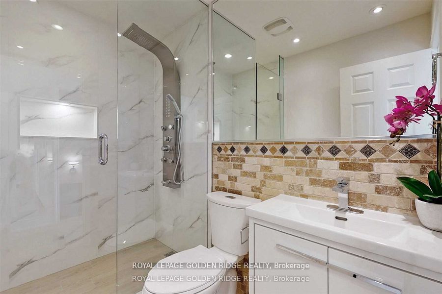 1201 Kingdale Road Property Photo 12