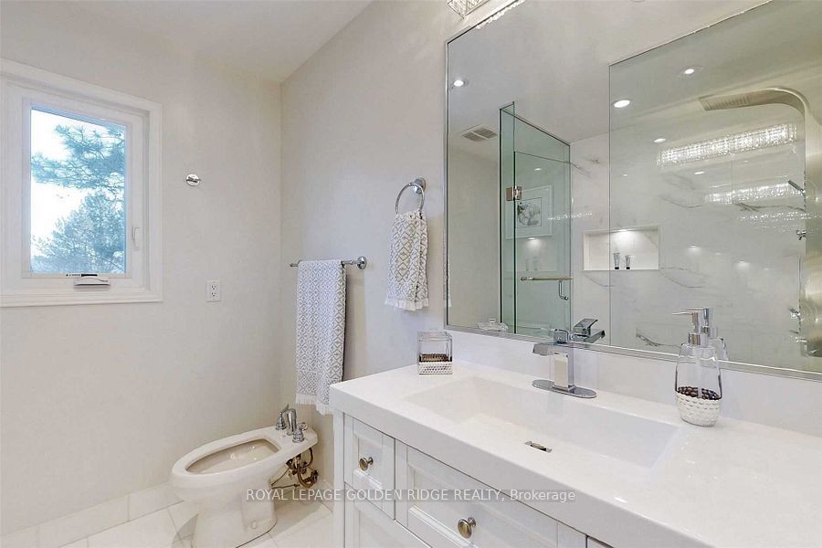 1201 Kingdale Road Property Photo 15