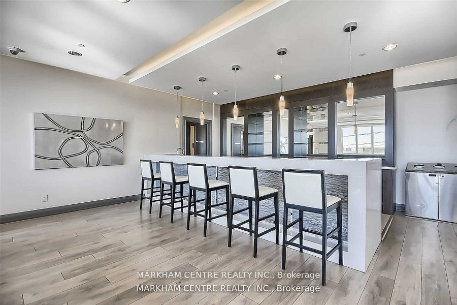 7171 Yonge Street 1805 Property Photo 18