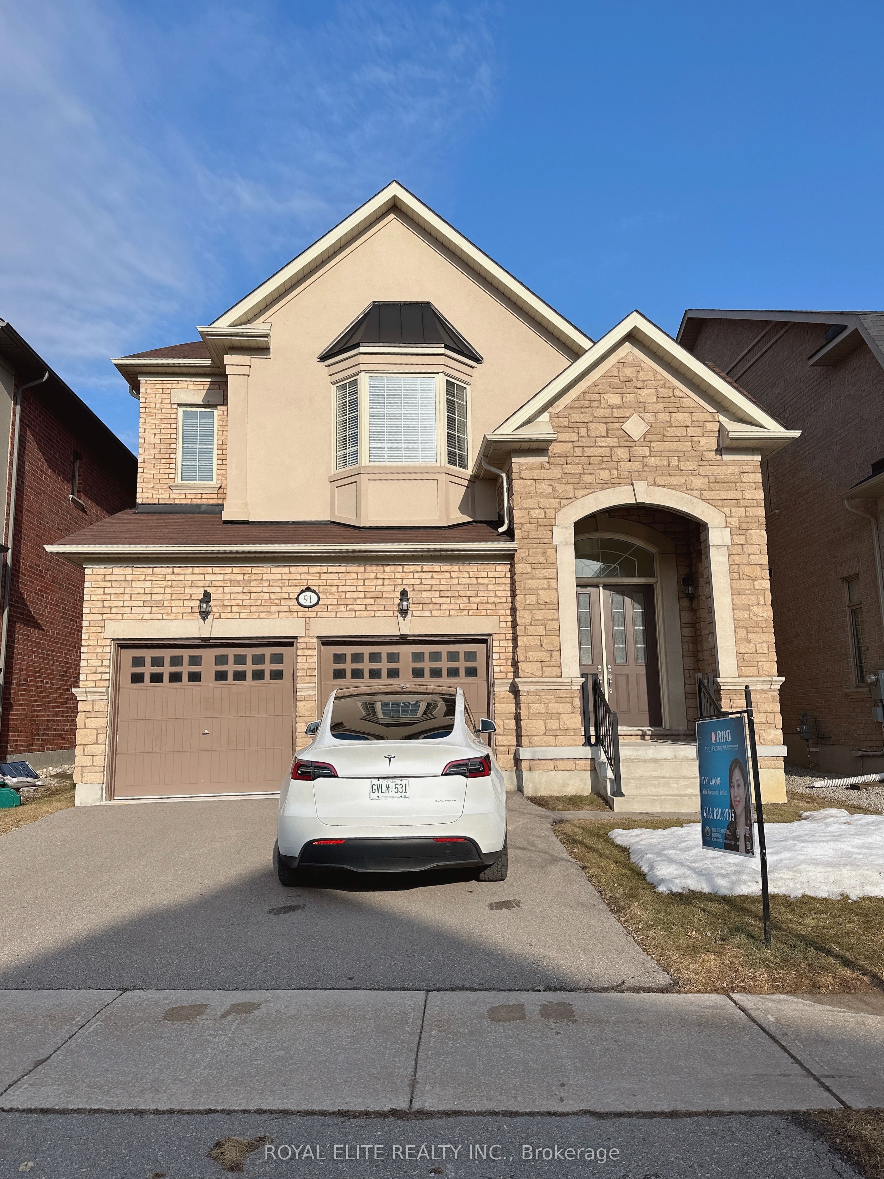 91 Chaiwood Court Property Photo