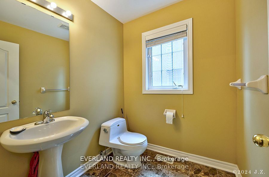 12 Ferretti Street Property Photo 8