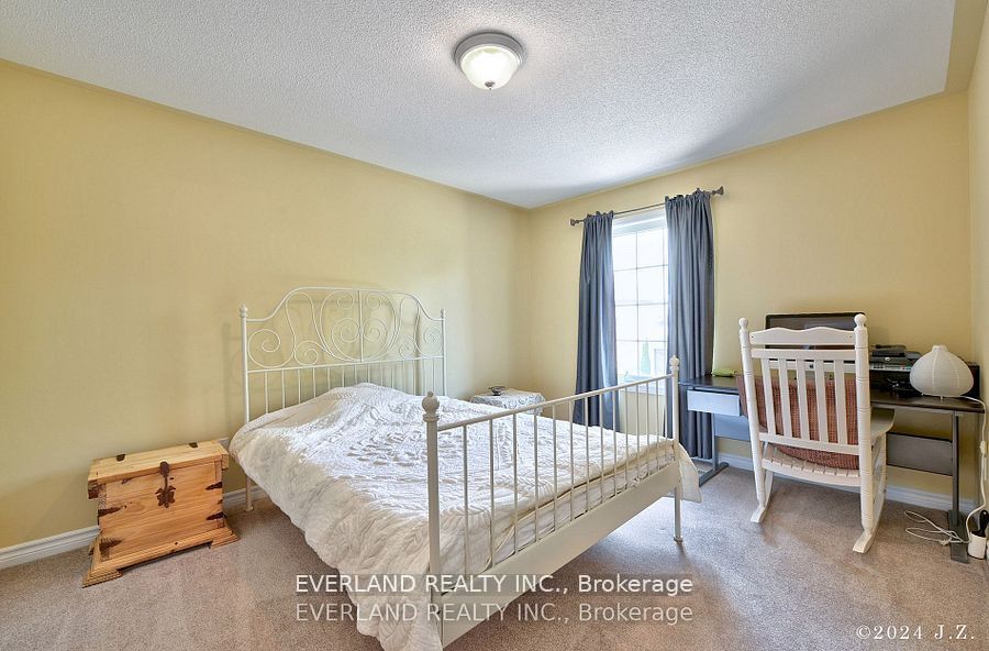 12 Ferretti Street Property Photo 22