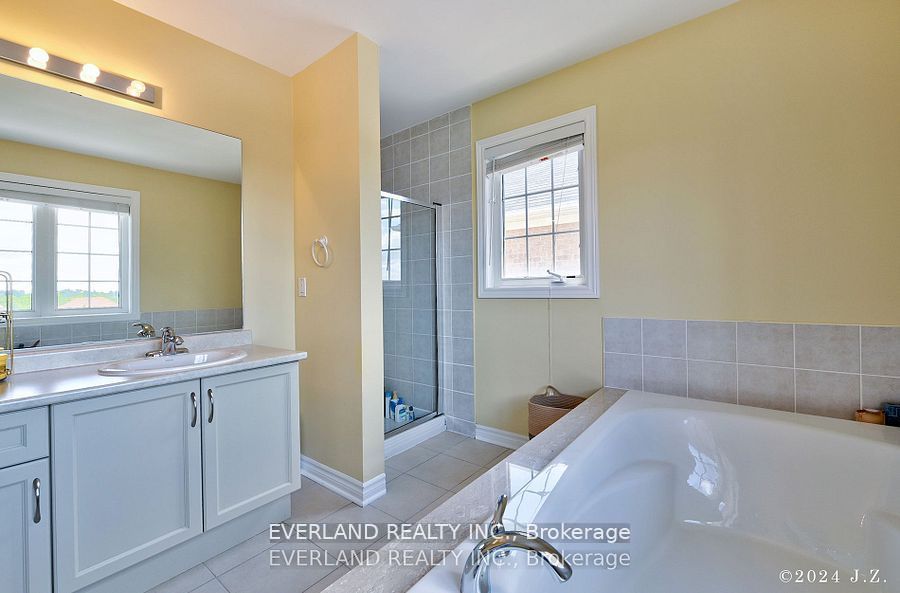 12 Ferretti Street Property Photo 31