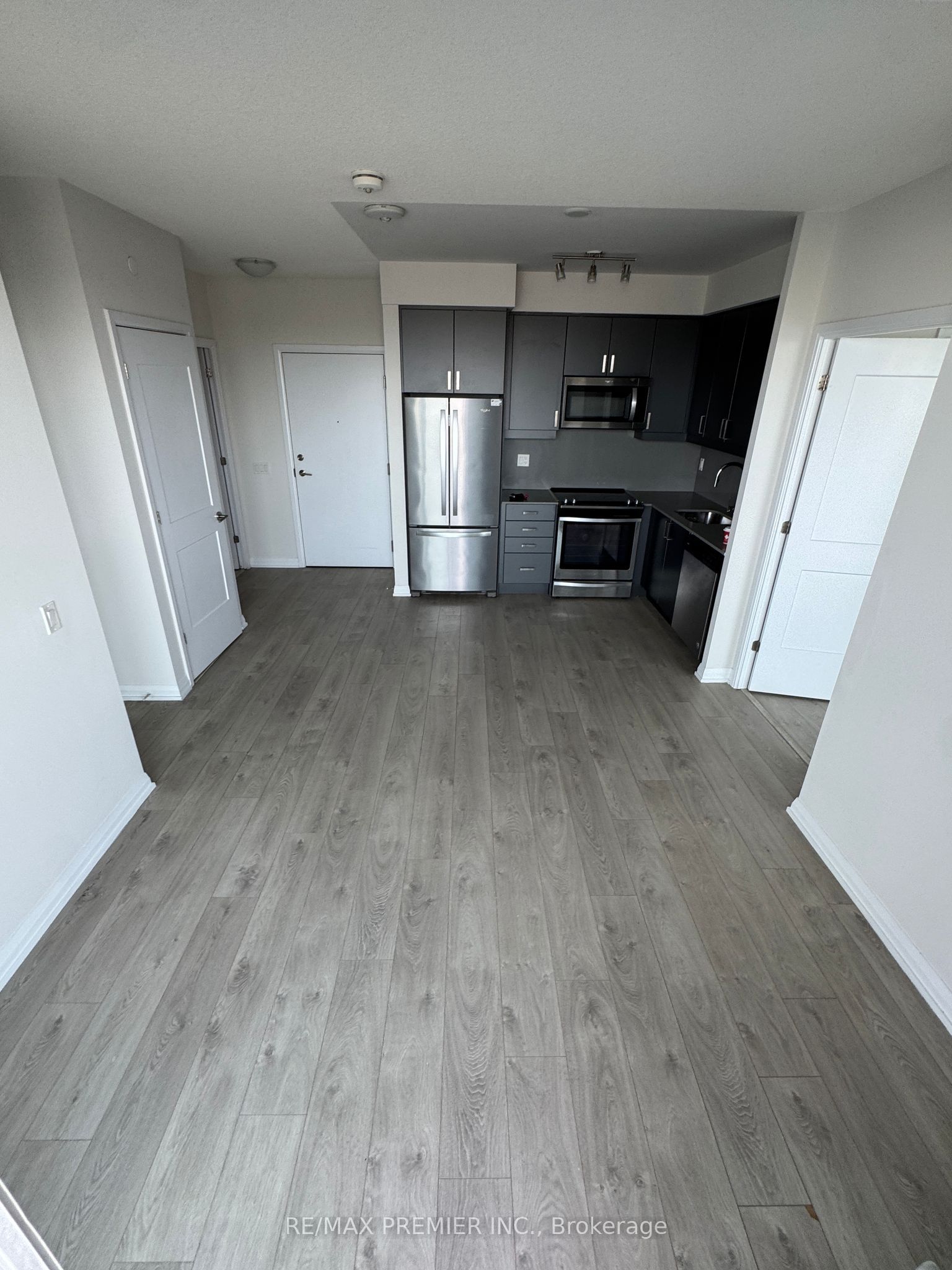 #614 - 7895 Jane Street Property Photo