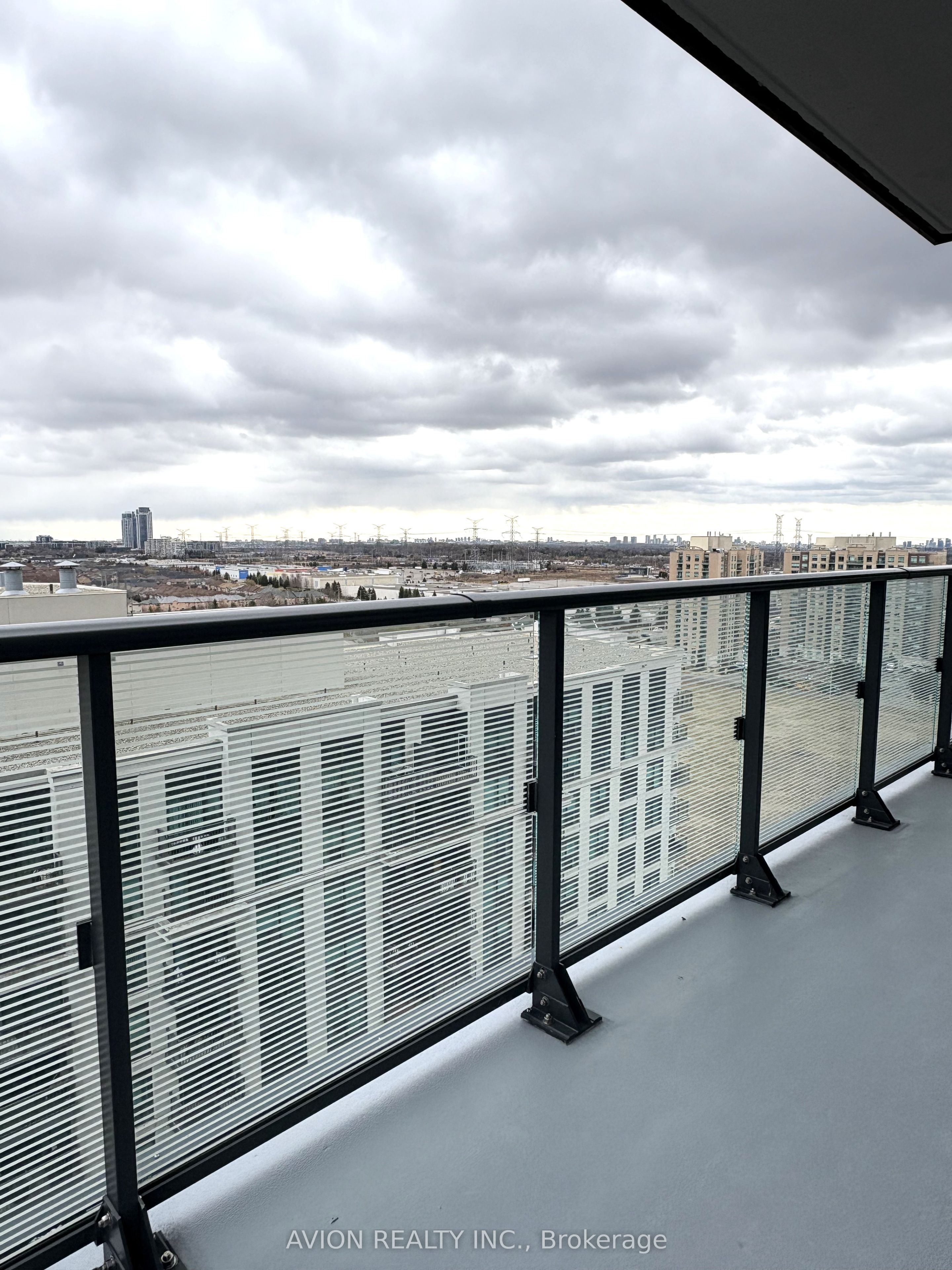 #1505 - 105 Oneida Crescent Property Photo 12