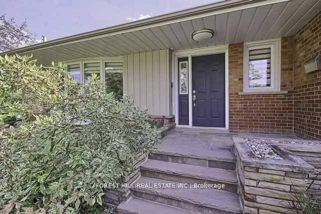9 Vistaview Boulevard Property Photo 5