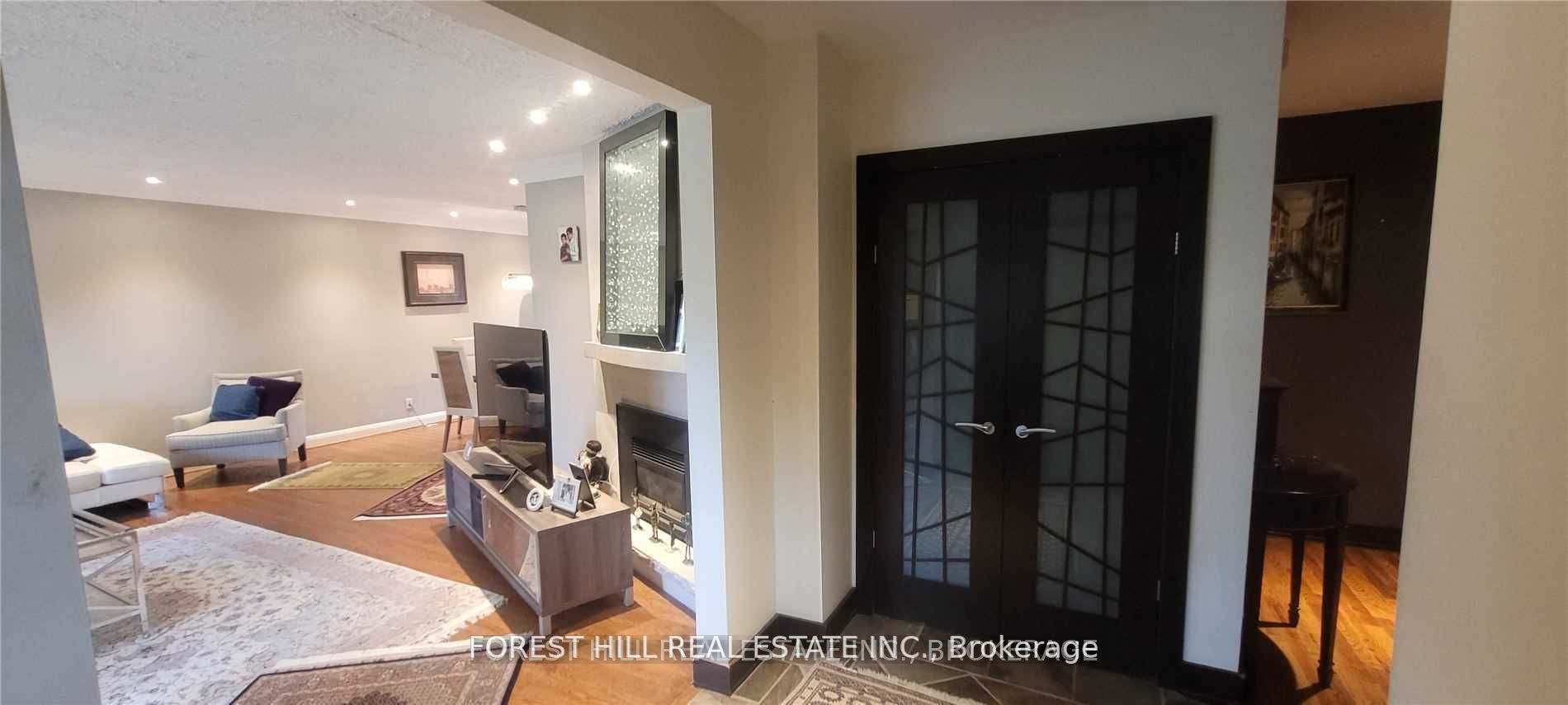 9 Vistaview Boulevard Property Photo 7