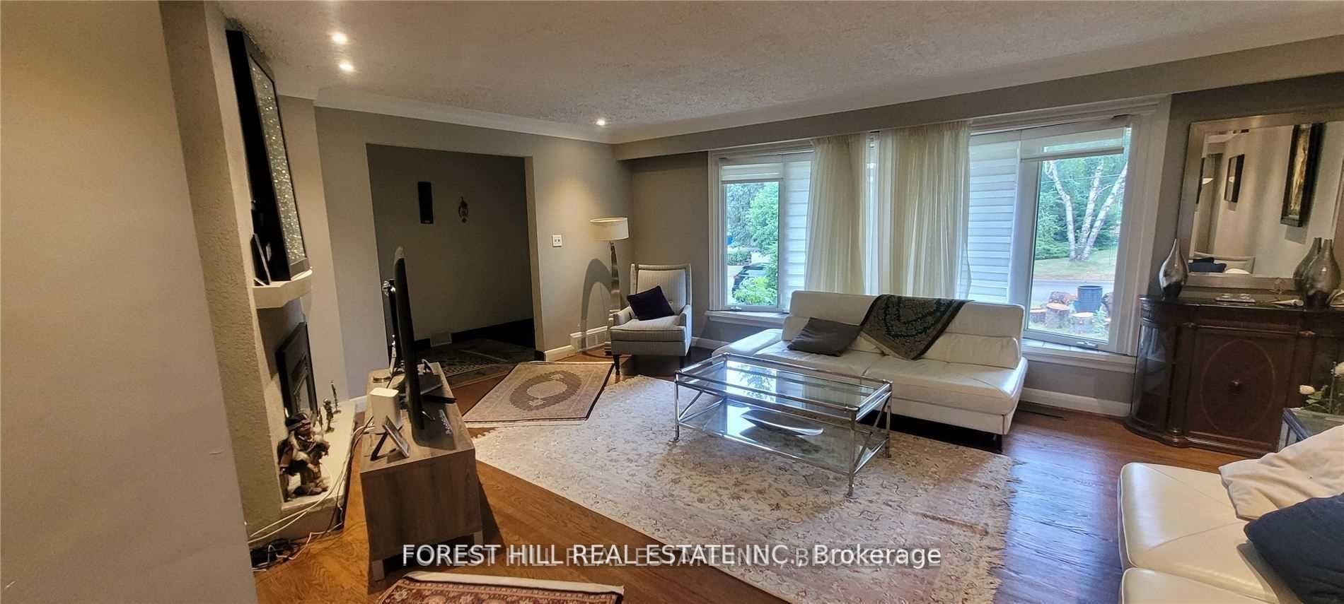 9 Vistaview Boulevard Property Photo 11
