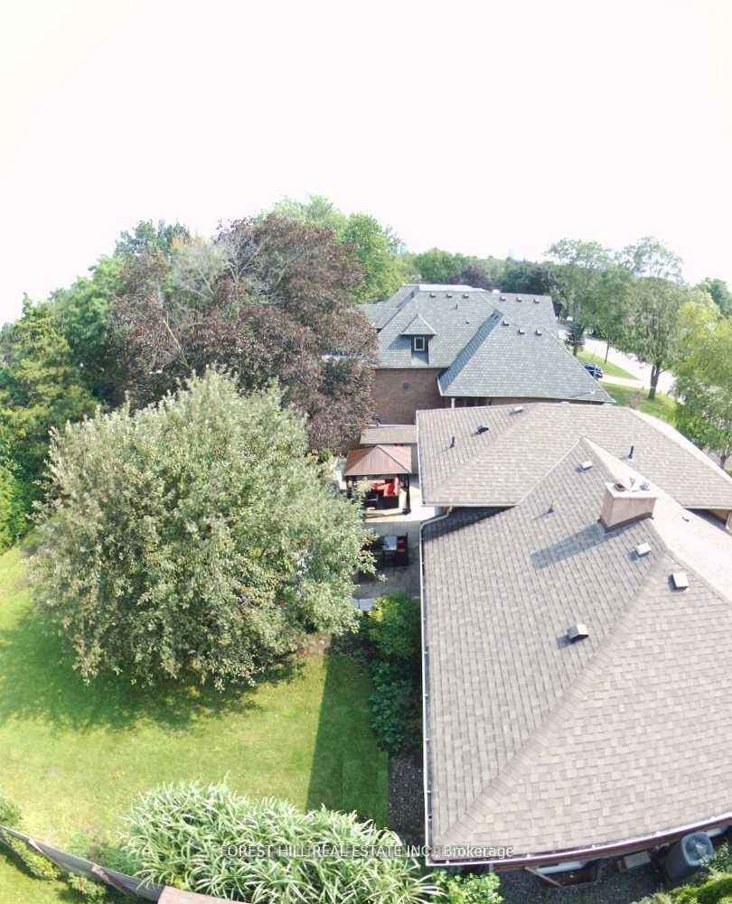 9 Vistaview Boulevard Property Photo 24