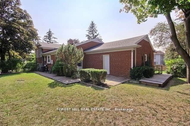 73 Riverside Boulevard Property Photo 5