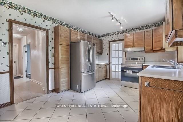 73 Riverside Boulevard Property Photo 10