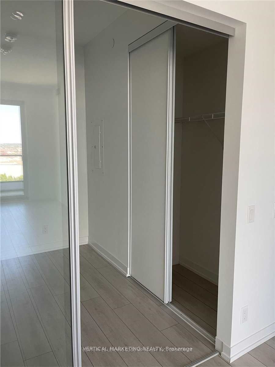 #2103 - 950 Portage Parkway Property Photo 12
