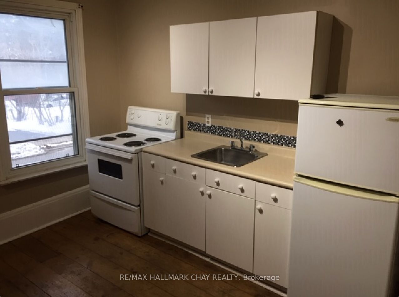 236 Barrie Street Property Photo 4