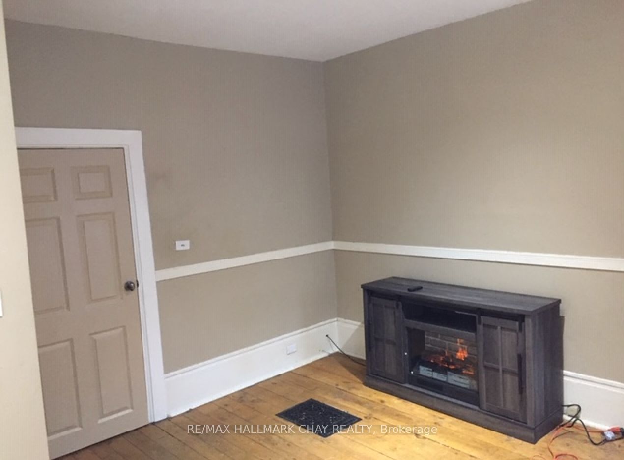 236 Barrie Street Property Photo 6