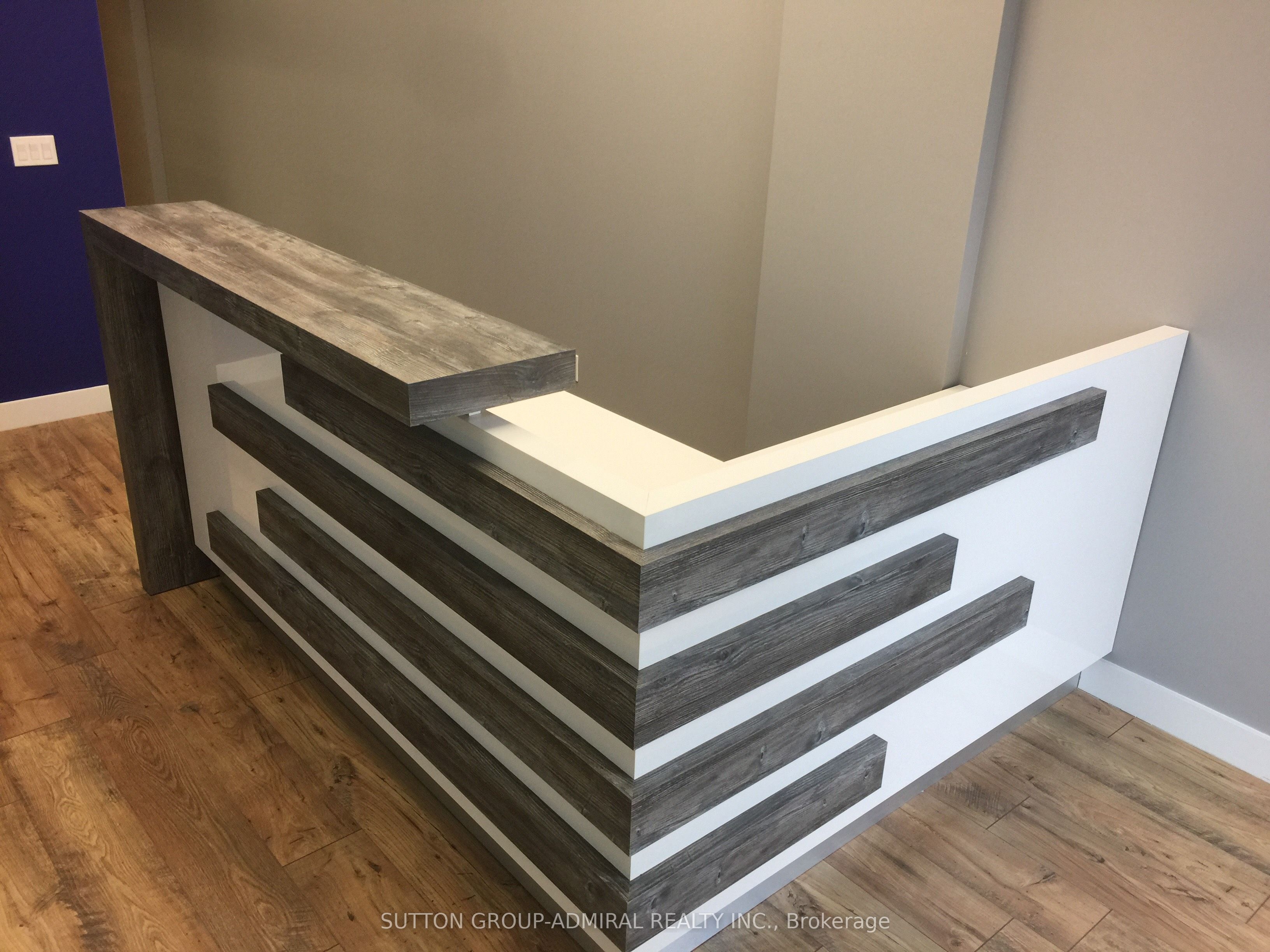 #101 - 10376 Yonge Street Property Photo 9