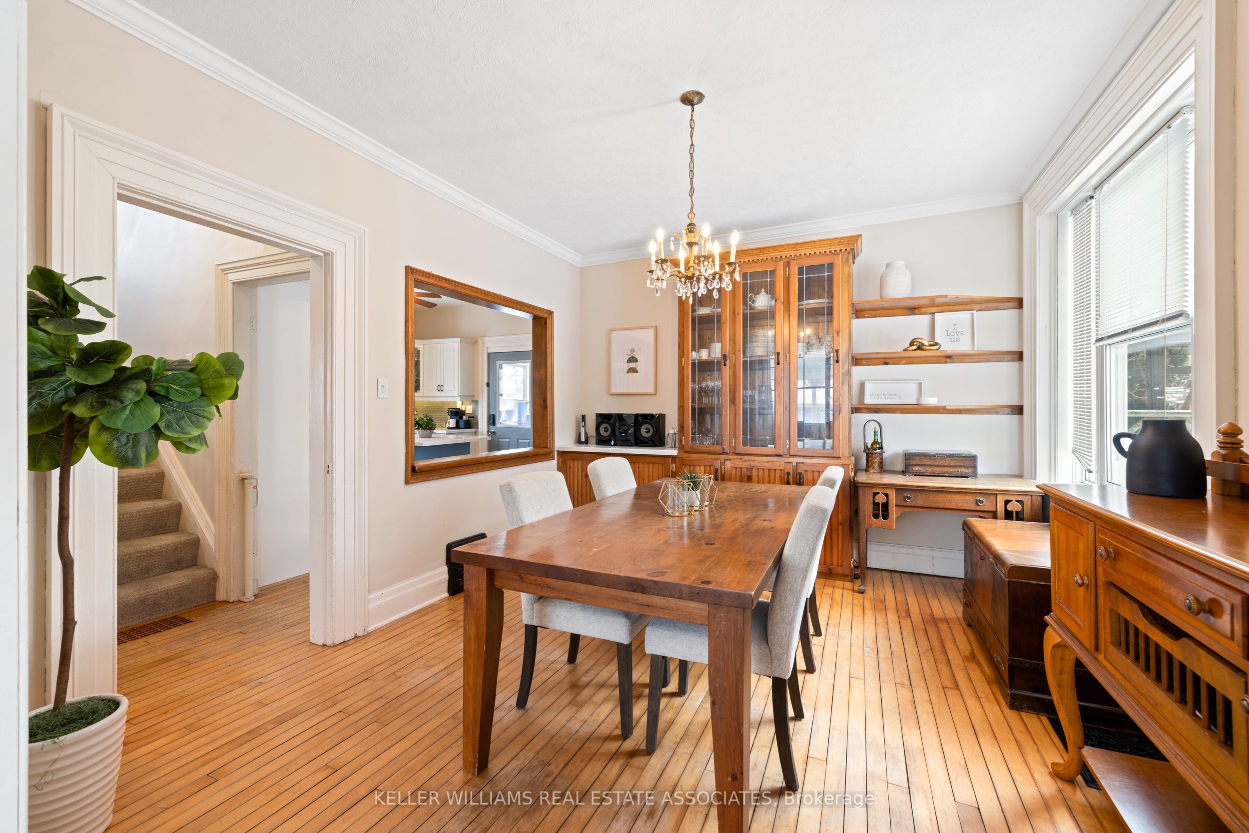 1379 Killarney Beach Road Property Photo 12