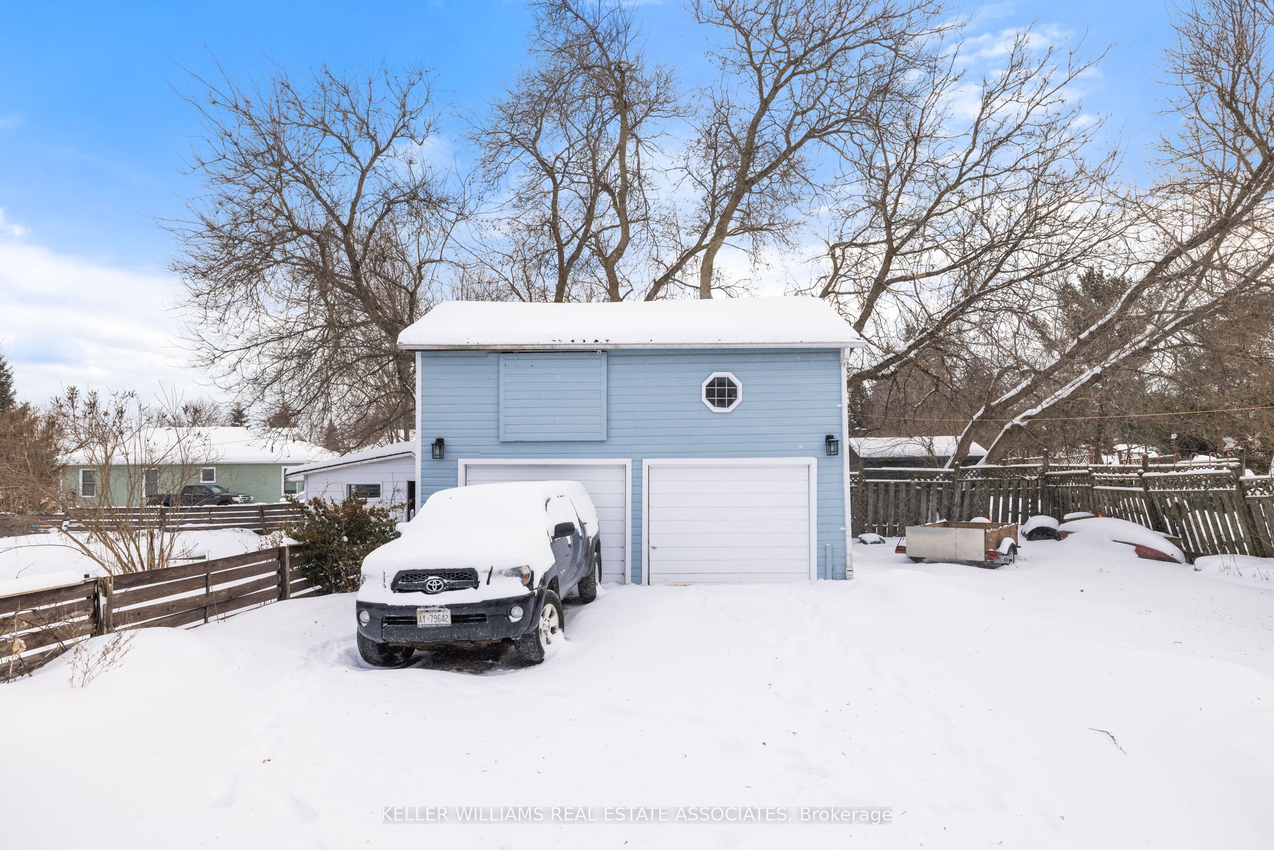 1379 Killarney Beach Road Property Photo 38
