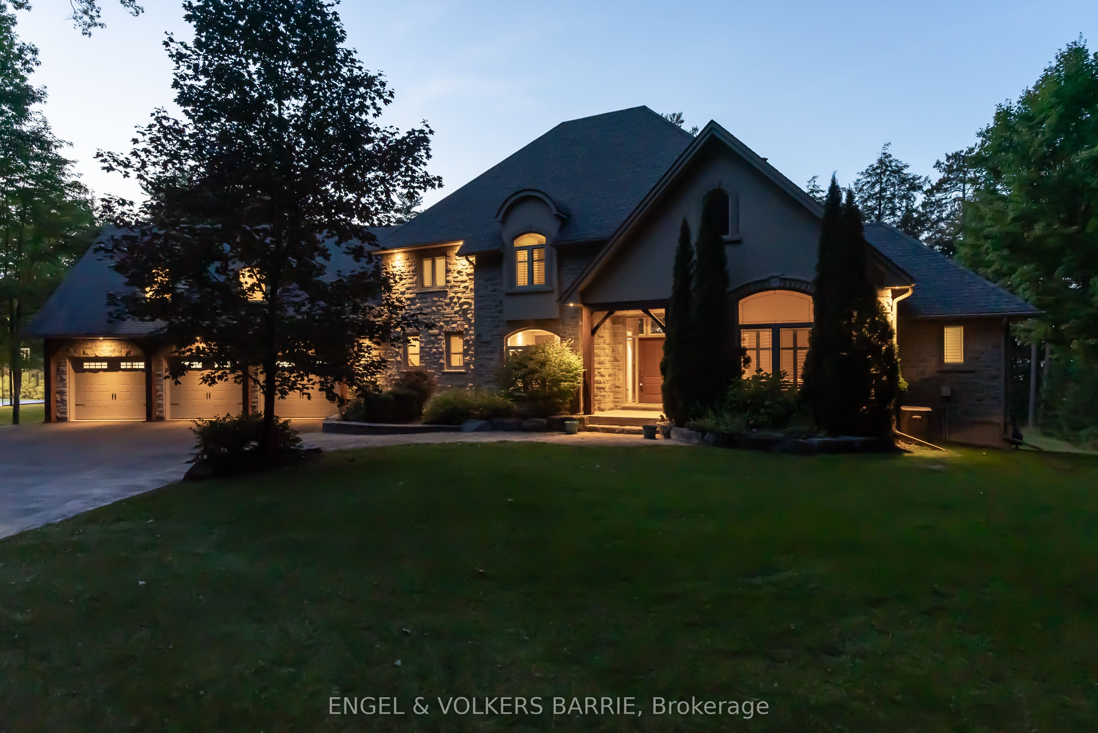 1220 Shoreview Dr Property Photo