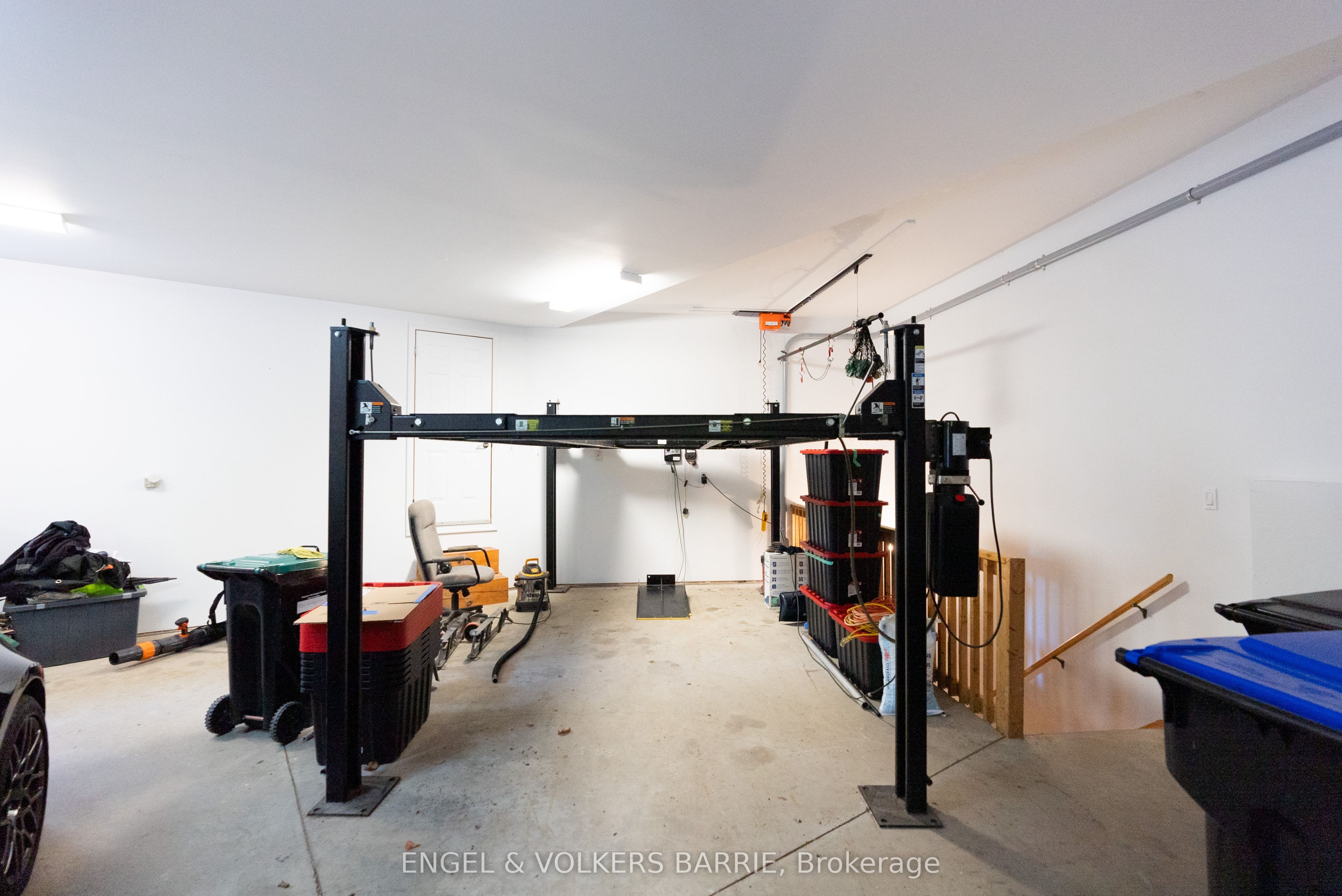 1220 Shoreview Drive Property Photo 8