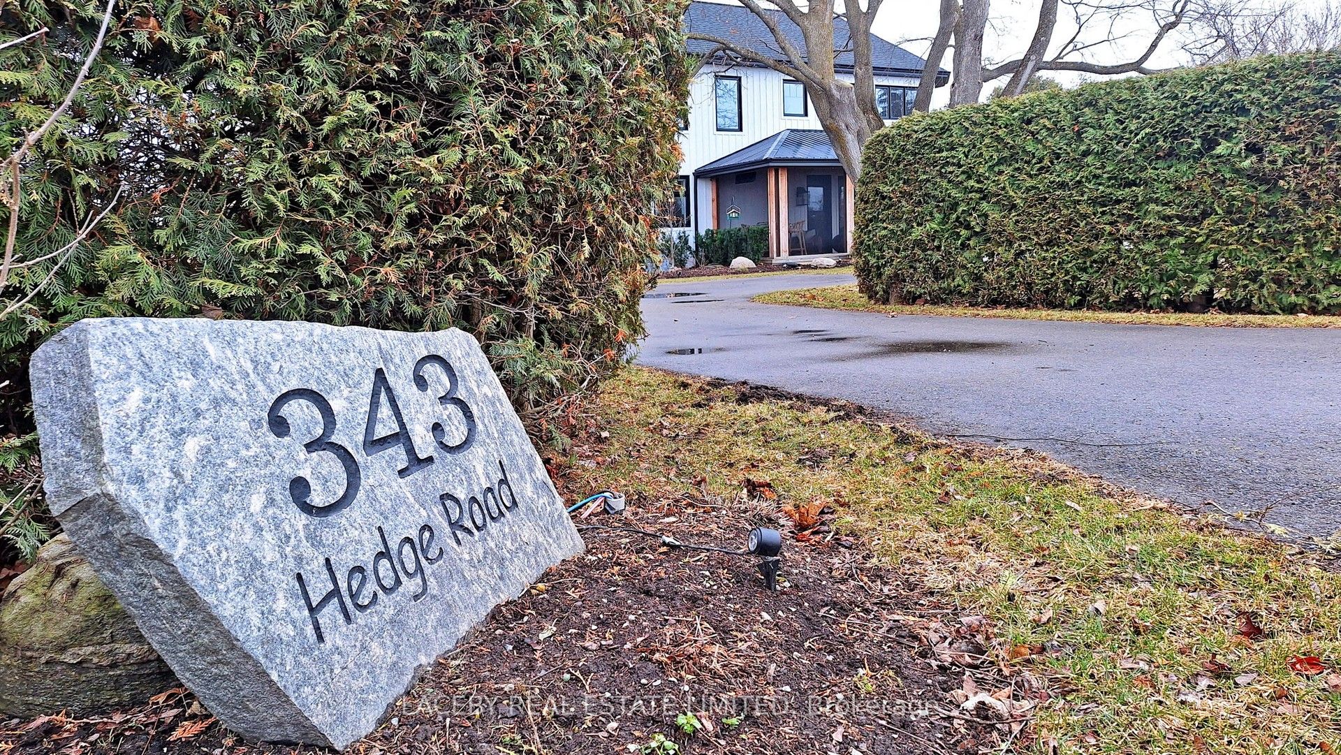 343 Hedge Road Property Photo