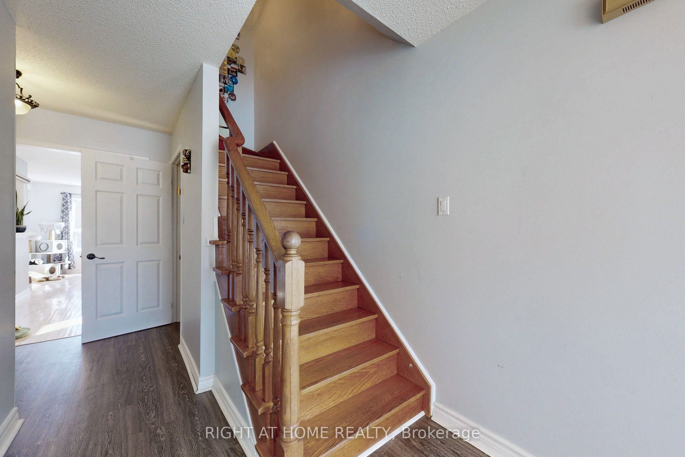 #15 - 895 Caribou Valley Circle Property Photo 5