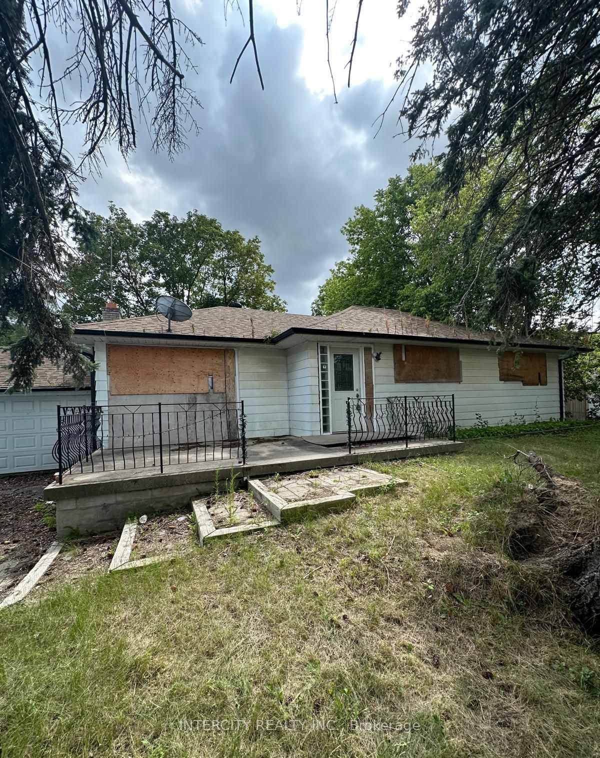 717 Nashville Rd Property Photo