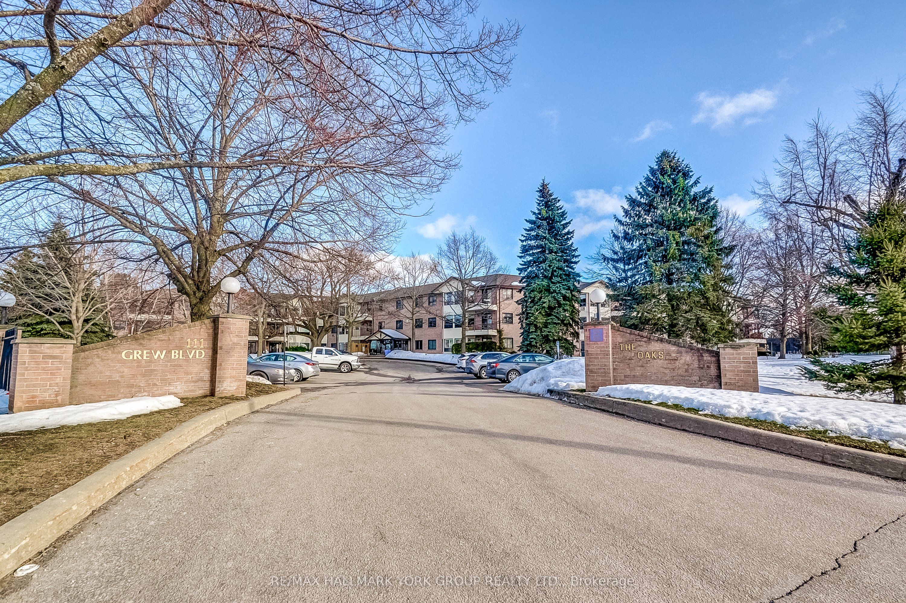 111 Grew Blvd Property Photo