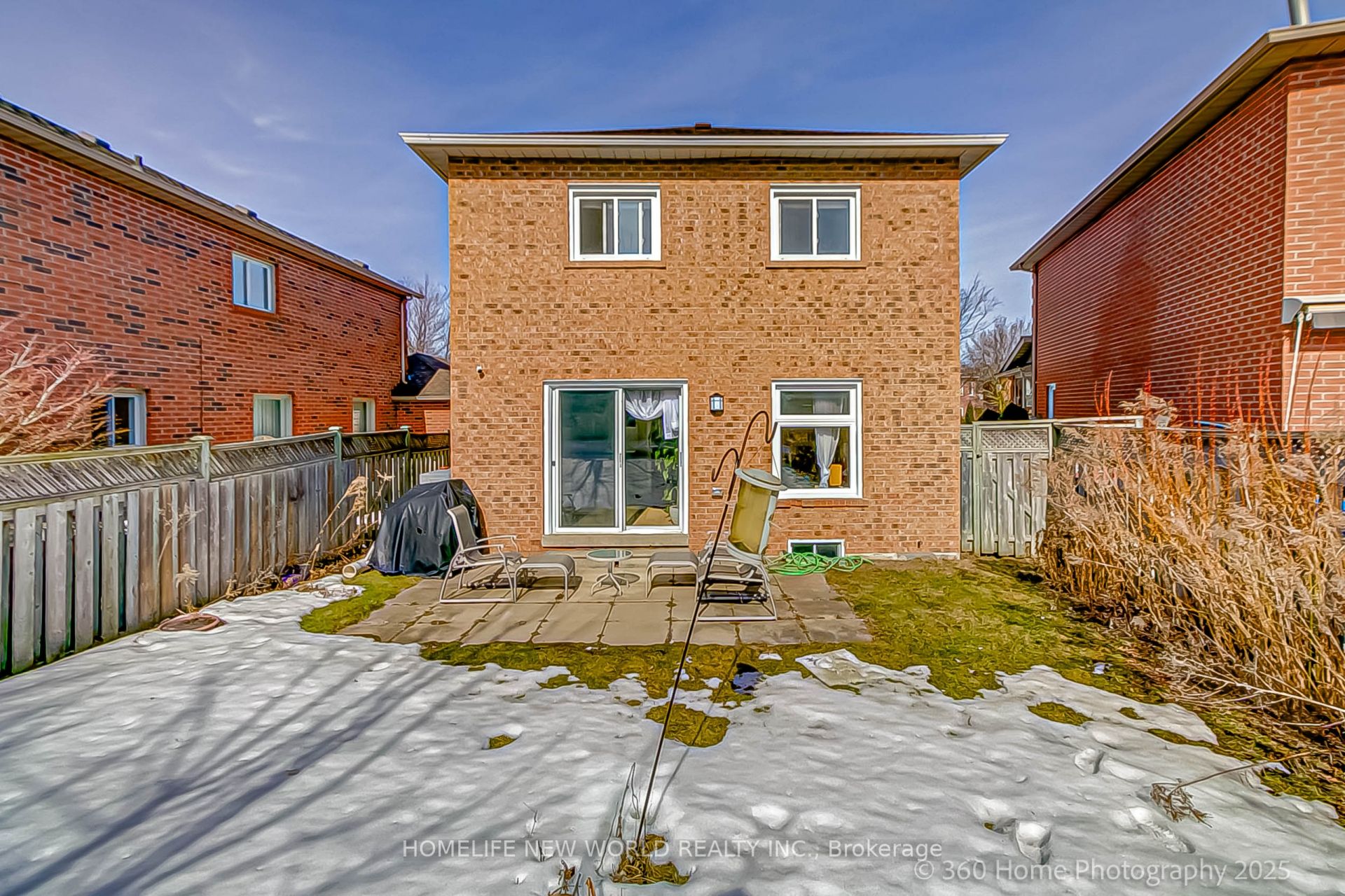 350 Pickering Crescent Property Photo 23
