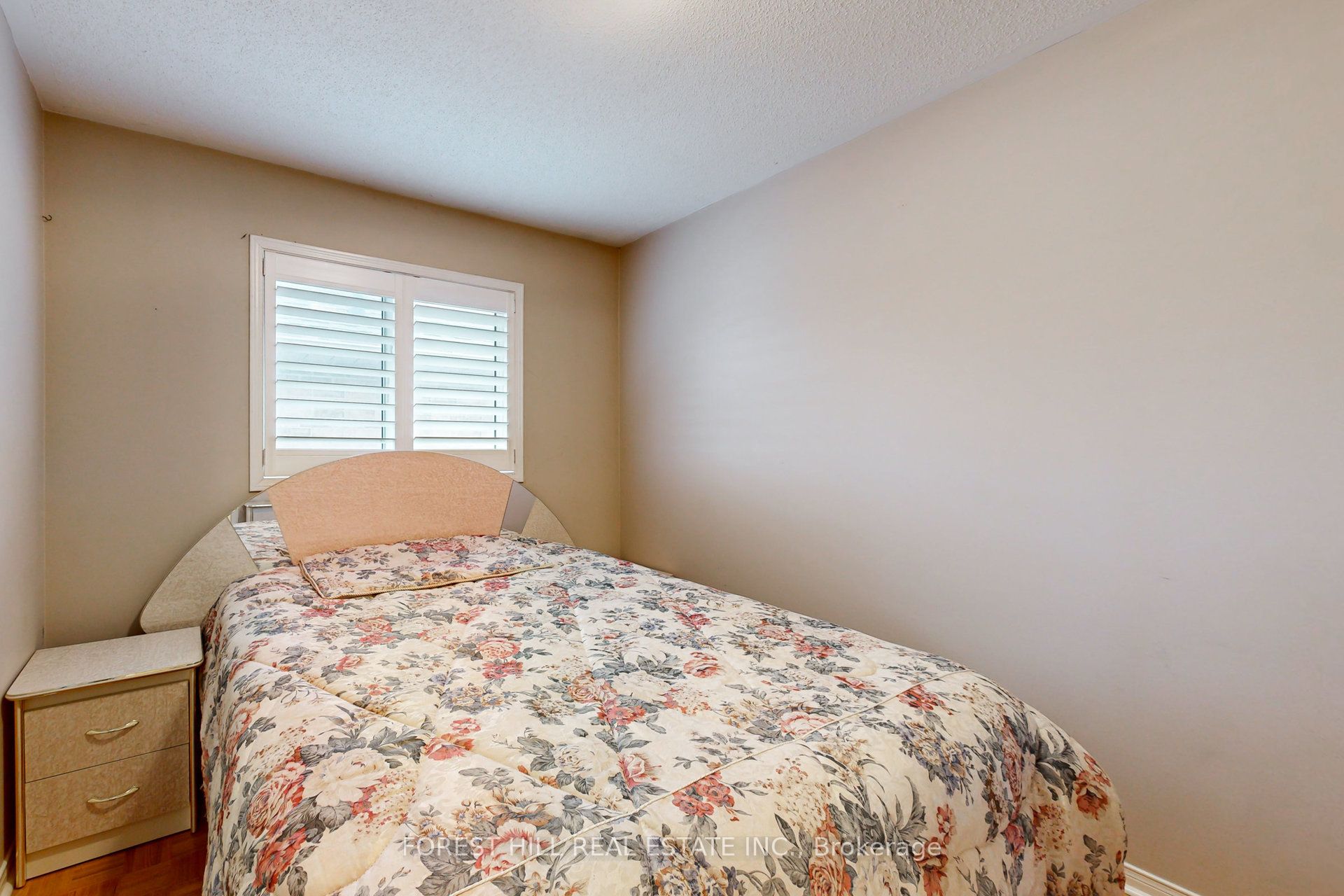 64 Royalpark Way Property Photo 22